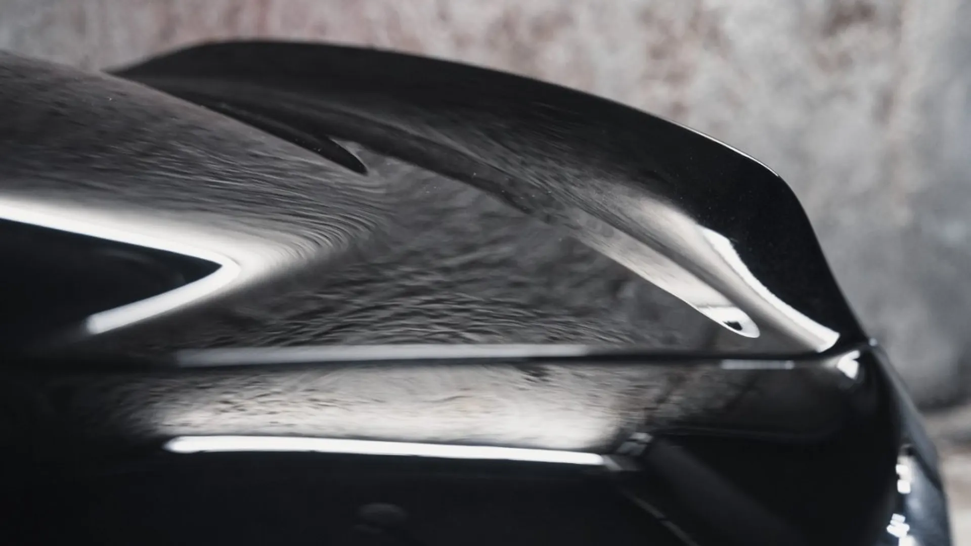 Aston Martin DB9 — photo 11