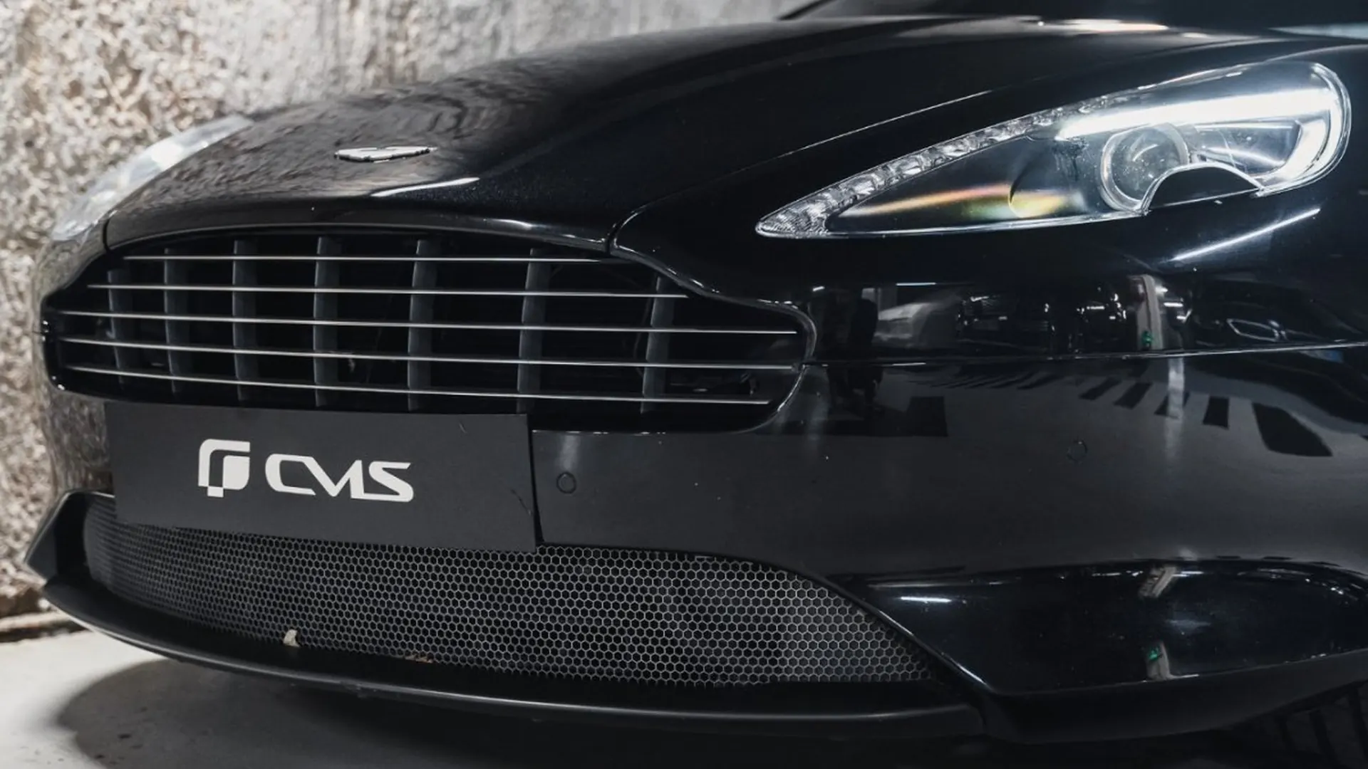 Aston Martin DB9 — photo 6