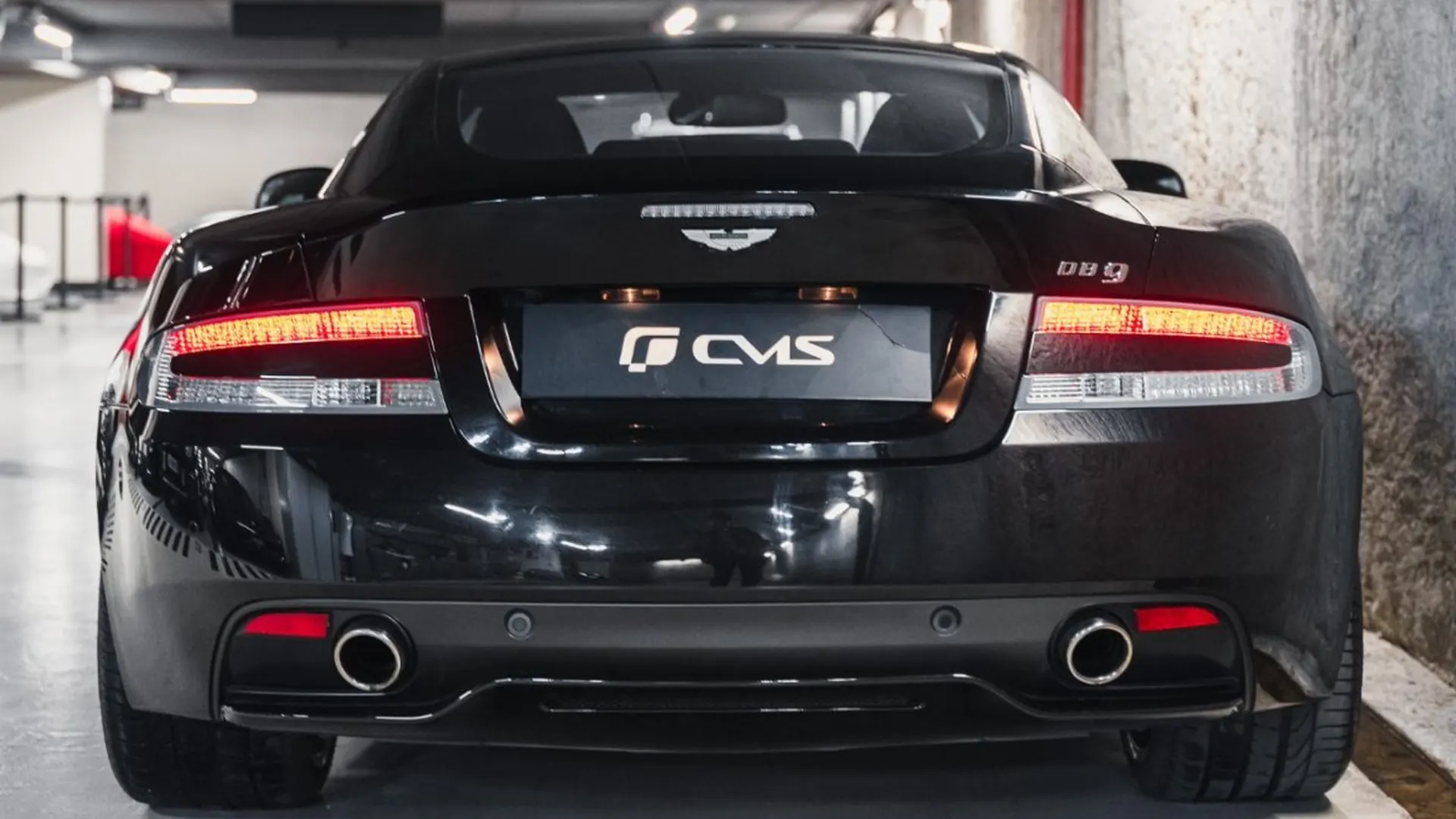 Aston Martin DB9 — photo 17