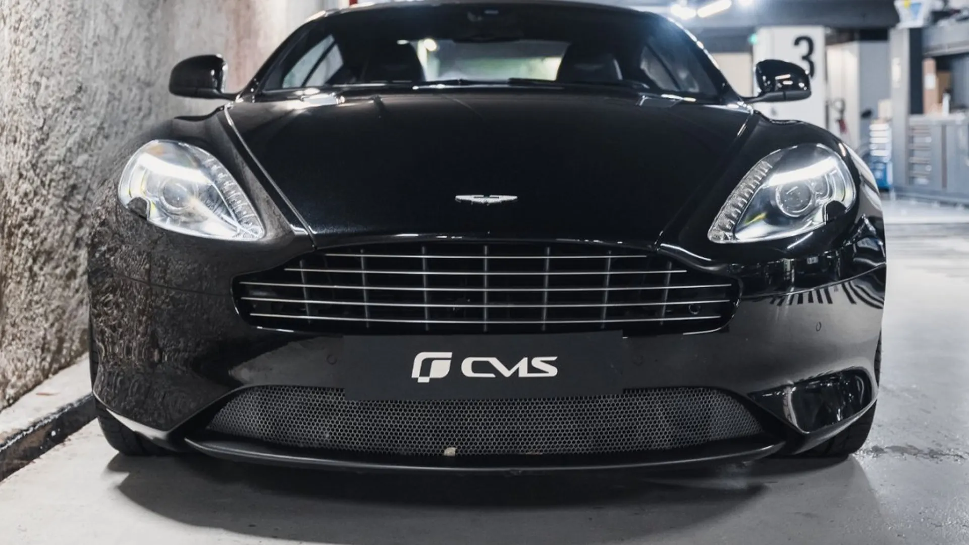 Aston Martin DB9 — photo 2