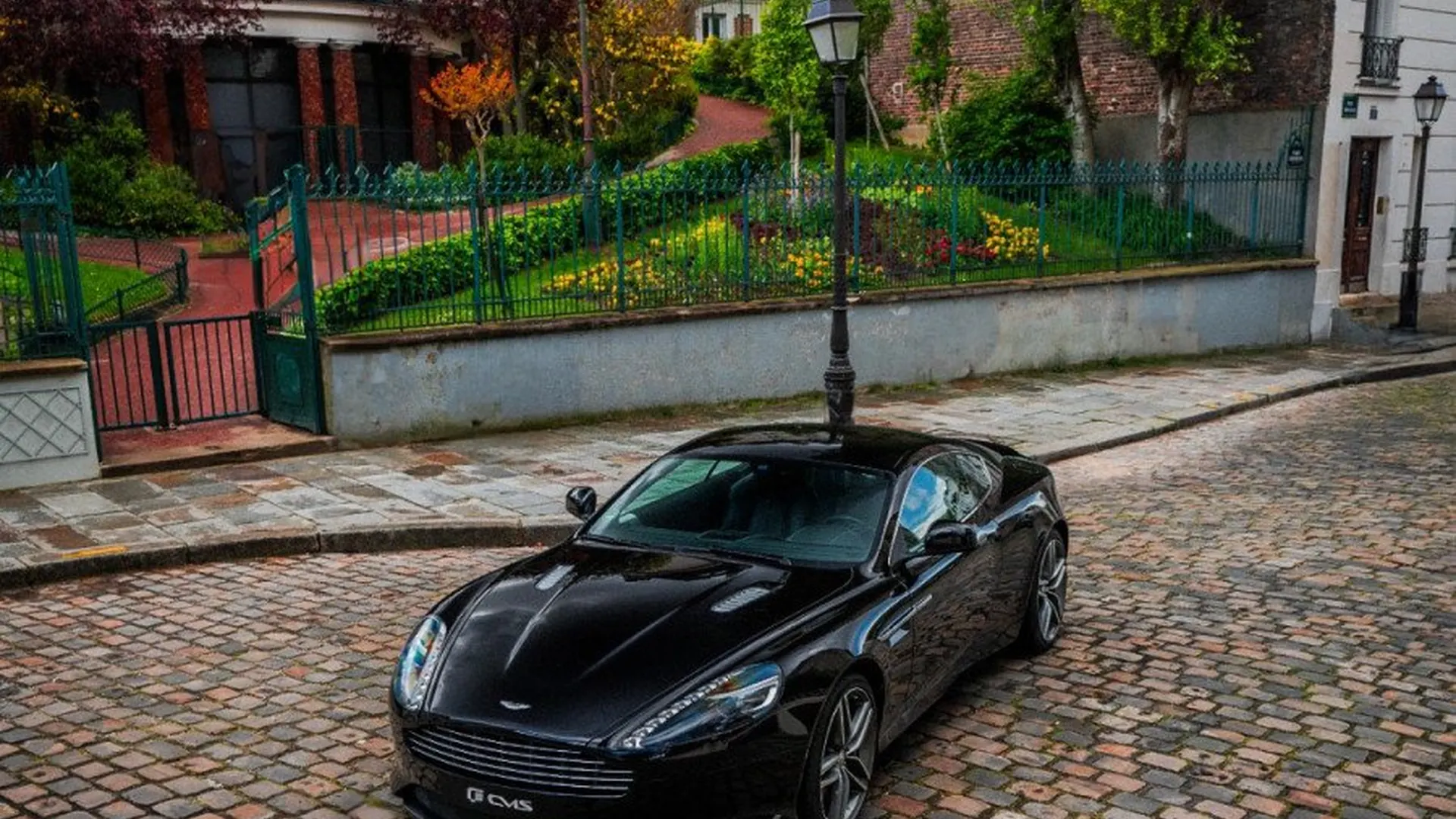 Aston Martin DB9 — photo 41