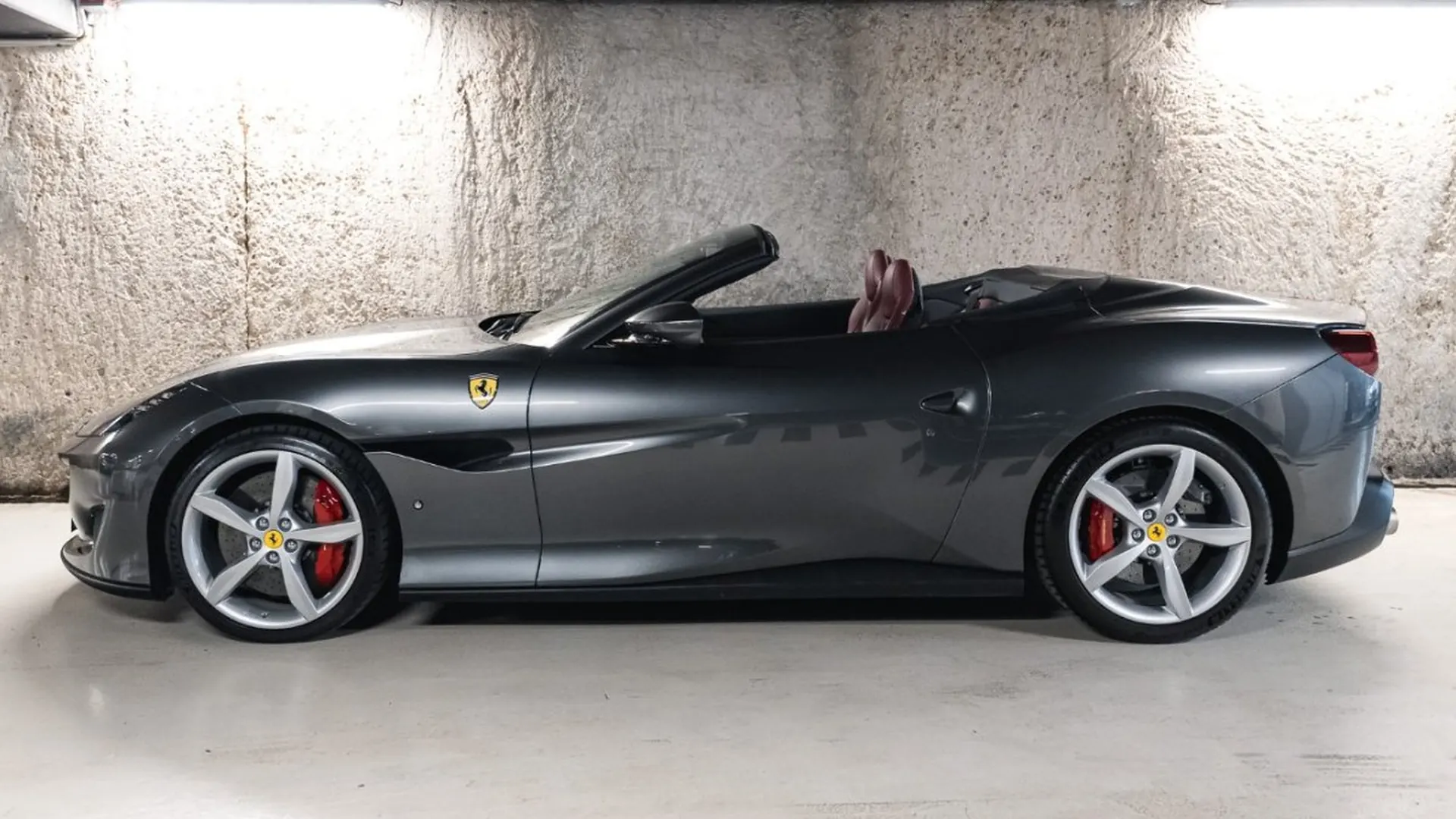Ferrari Portofino — photo 9