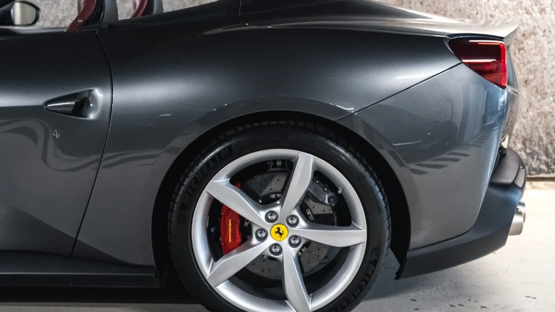 Ferrari Portofino — photo 14