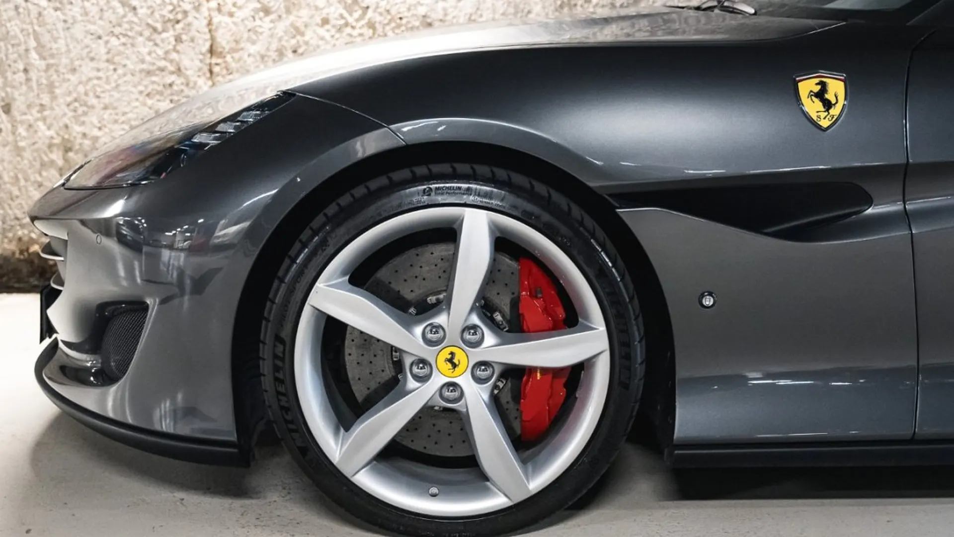 Ferrari Portofino — photo 10