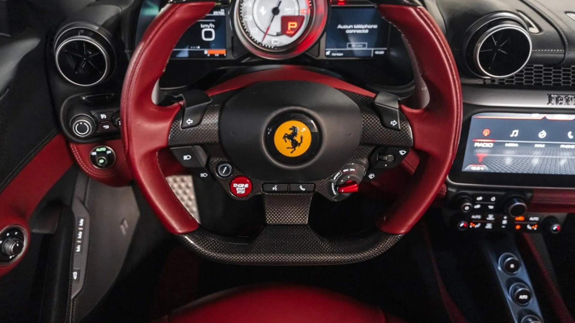 Ferrari Portofino — photo 31