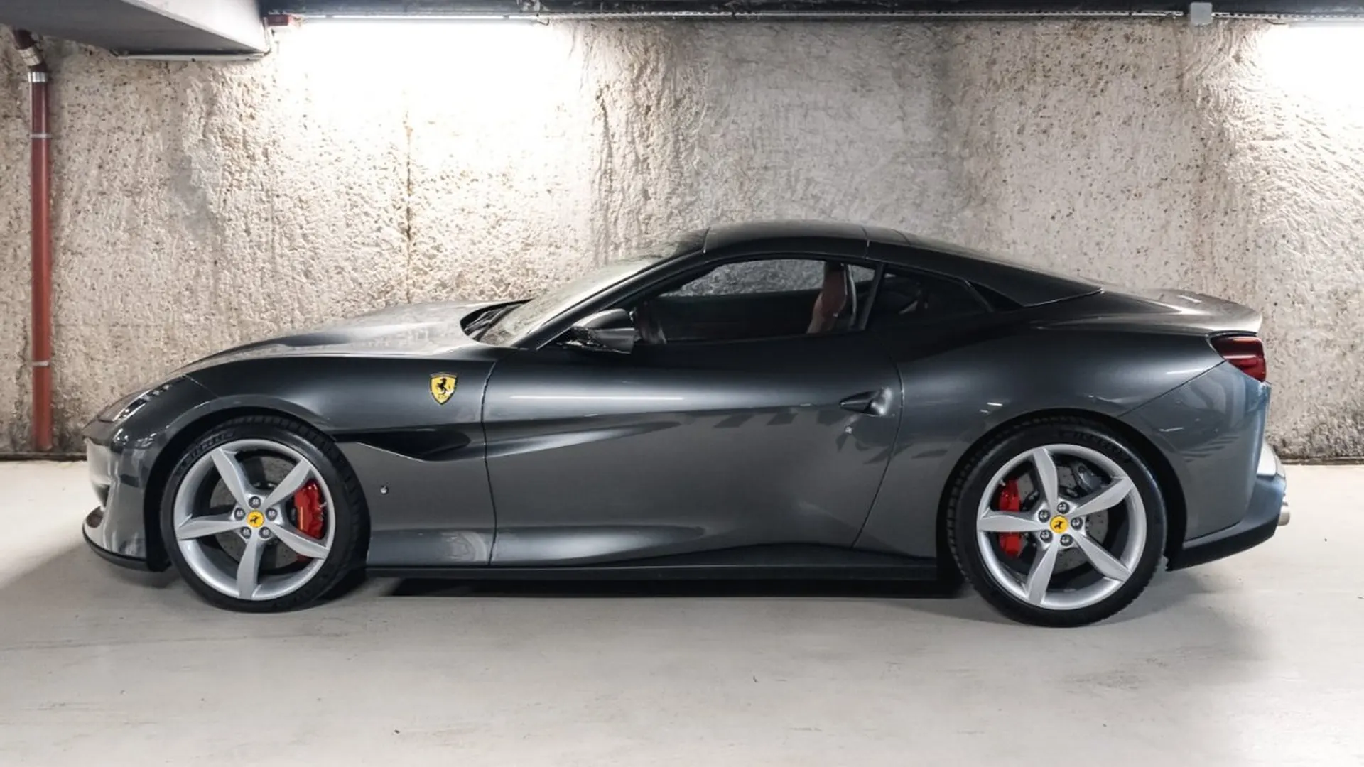 Ferrari Portofino — photo 8
