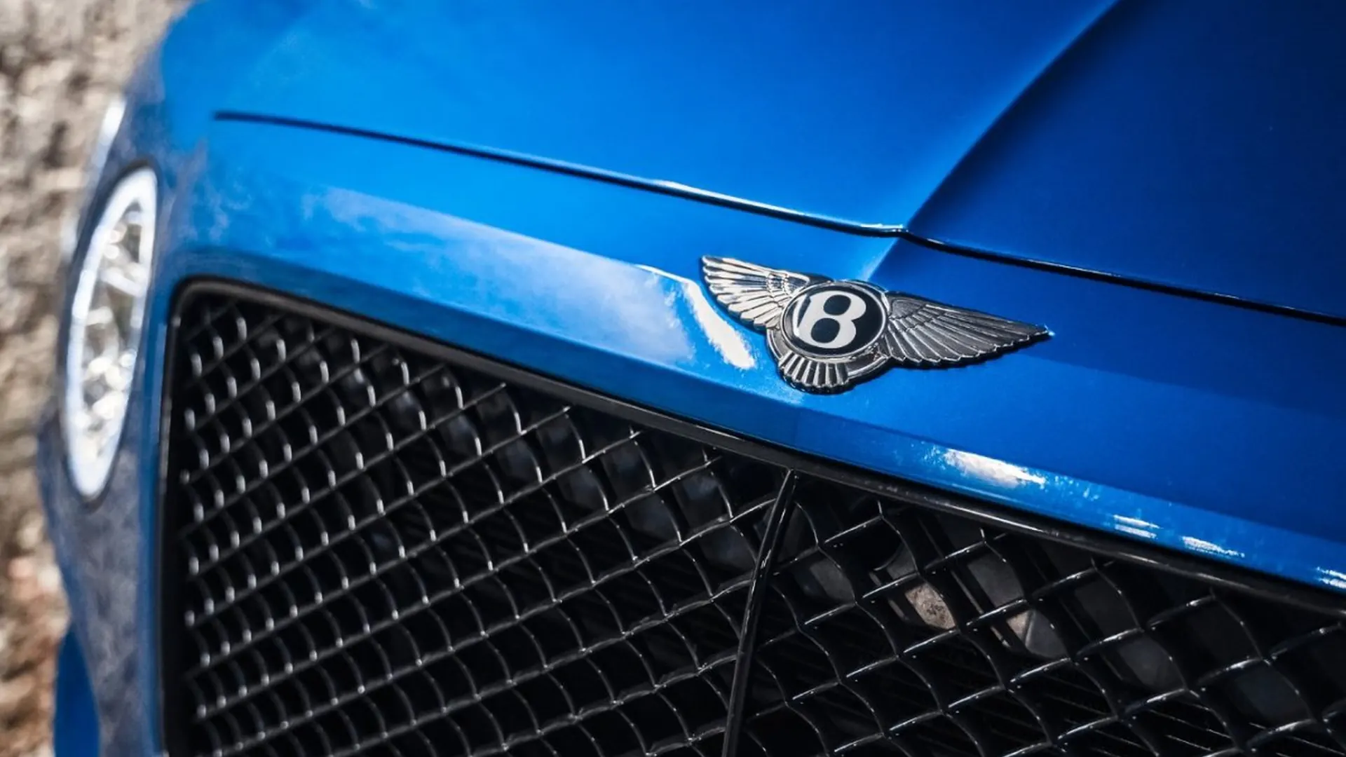 Bentley Bentayga — photo 4