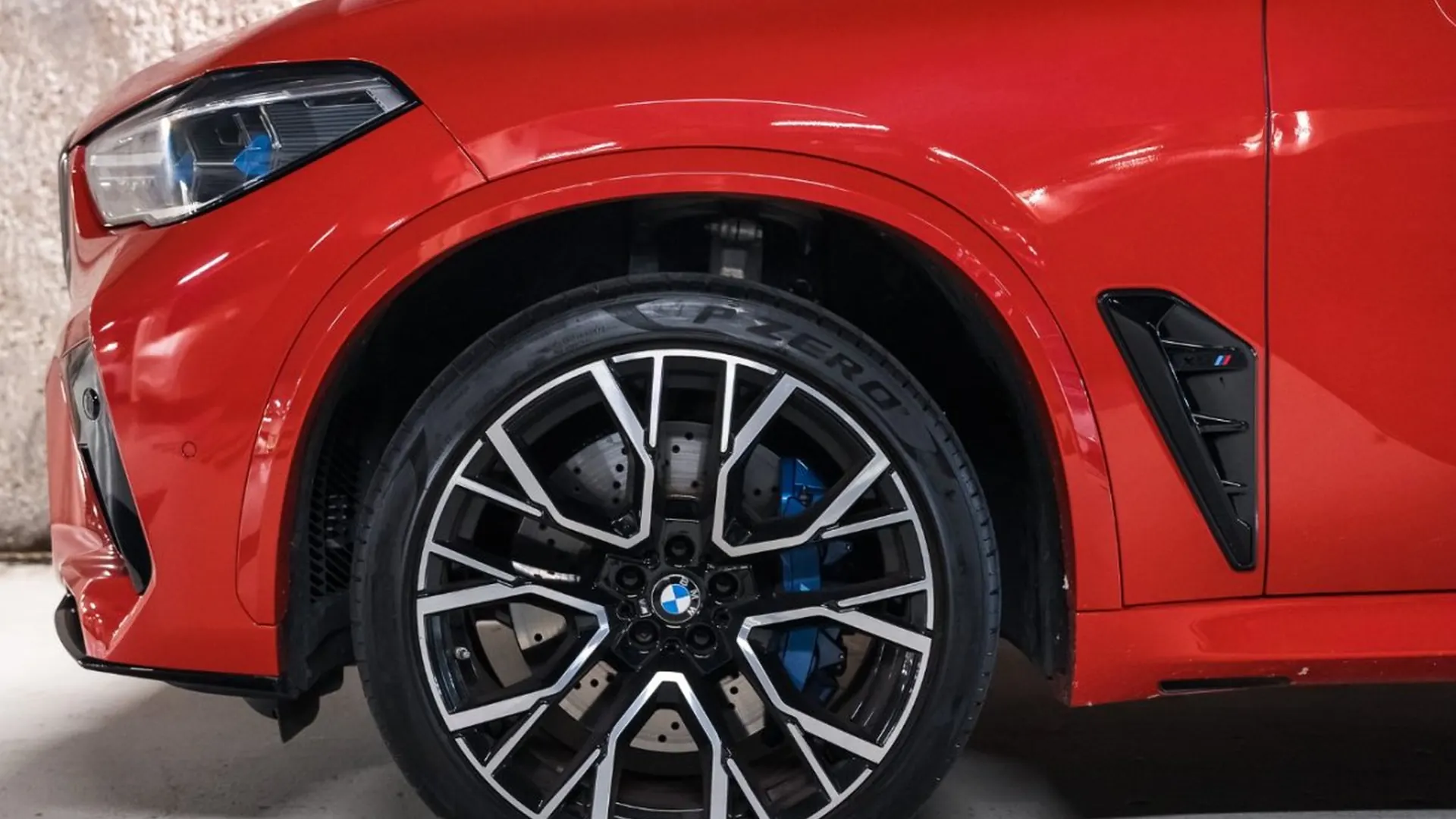 BMW X5 — photo 8