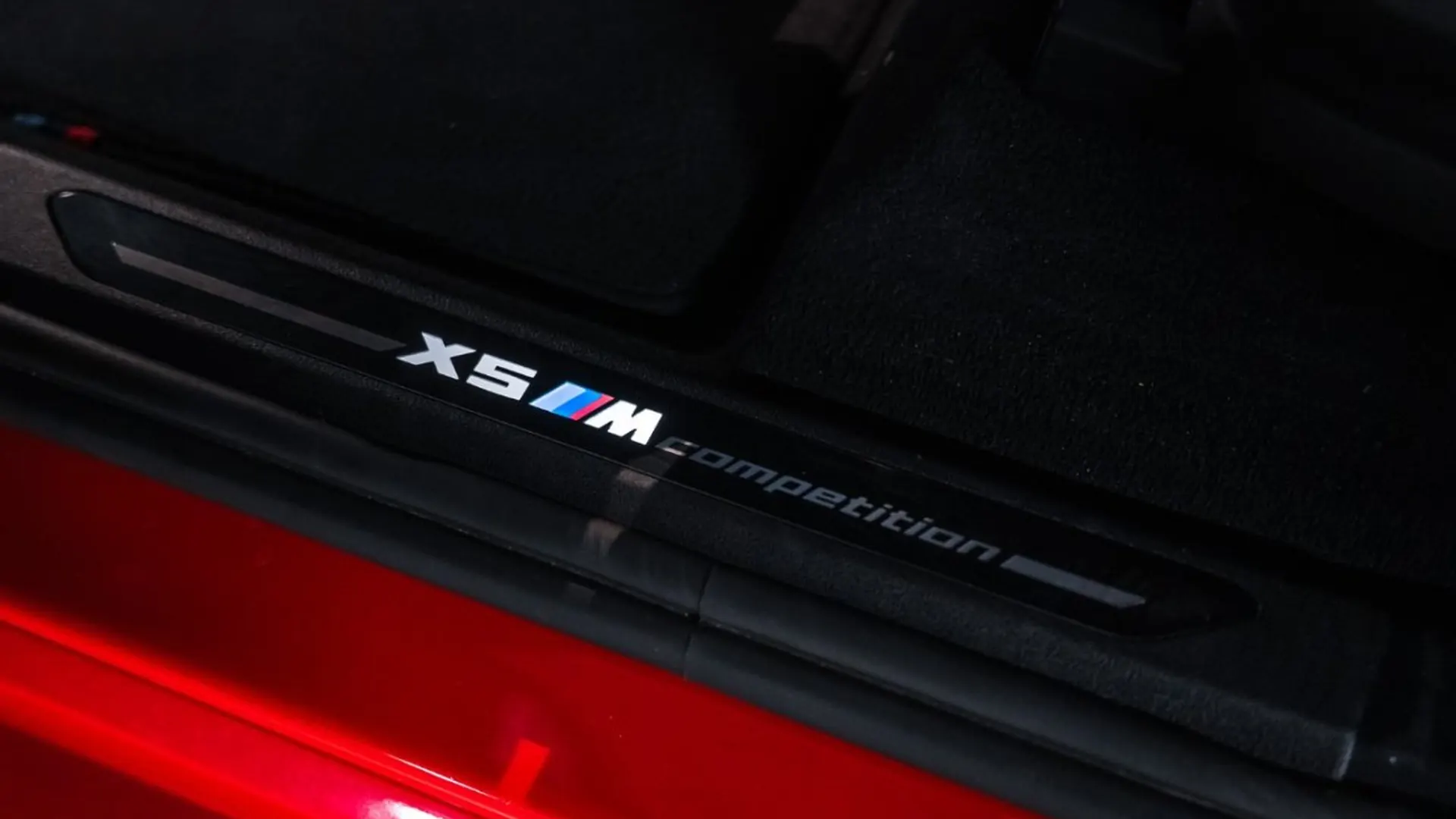 BMW X5 — photo 24