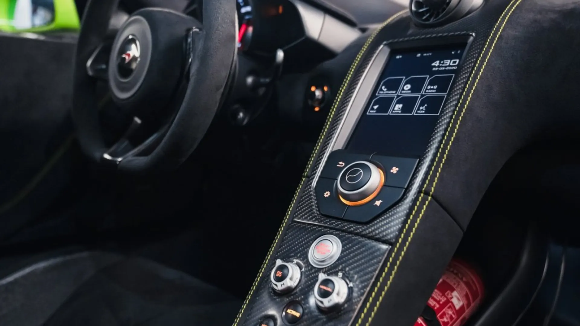 McLaren 675LT — photo 46