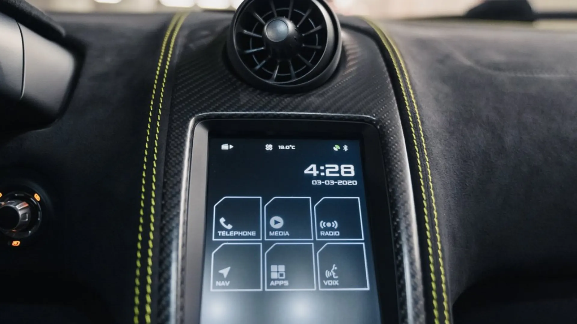 McLaren 675LT — photo 44