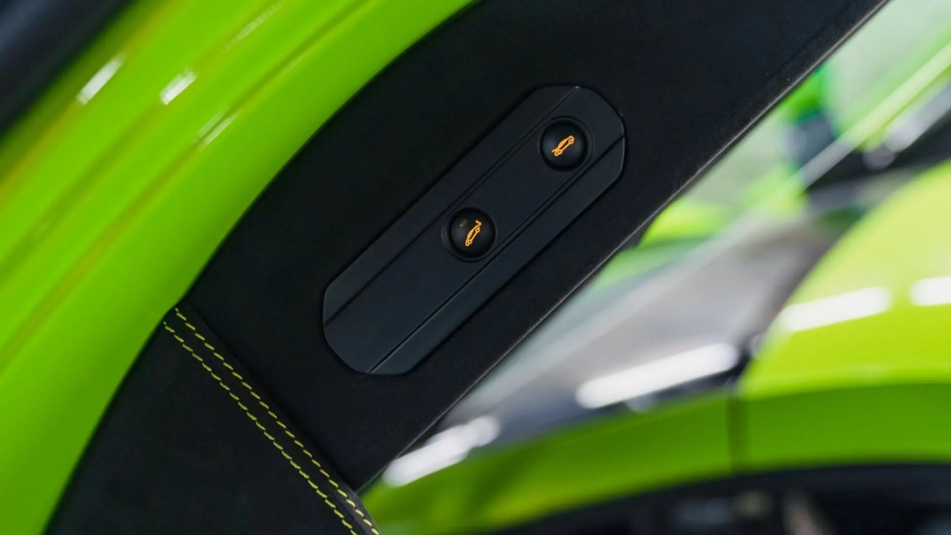 McLaren 675LT — photo 33