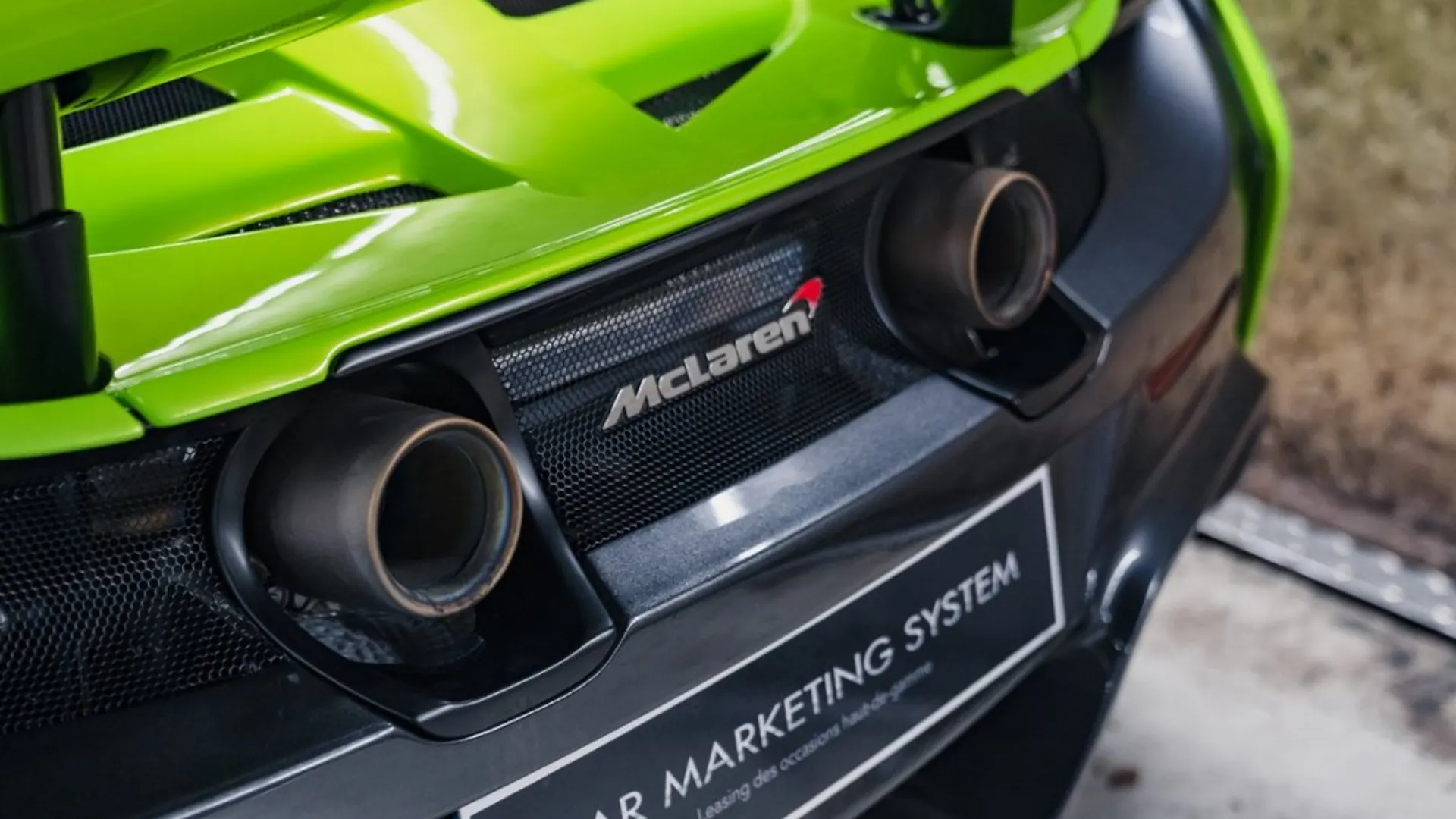 McLaren 675LT — photo 26