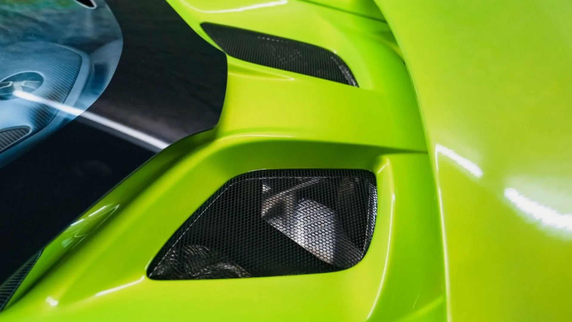 McLaren 675LT — photo 22