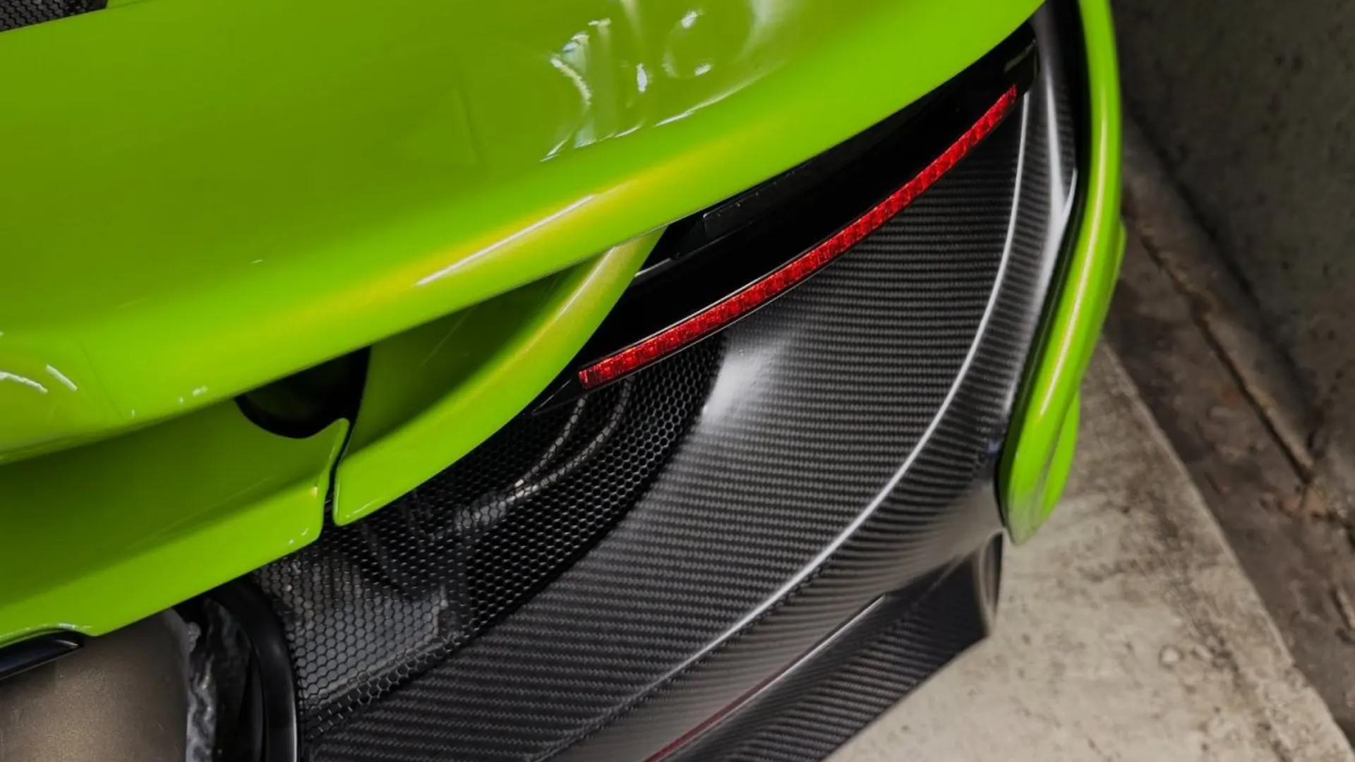 McLaren 675LT — photo 23