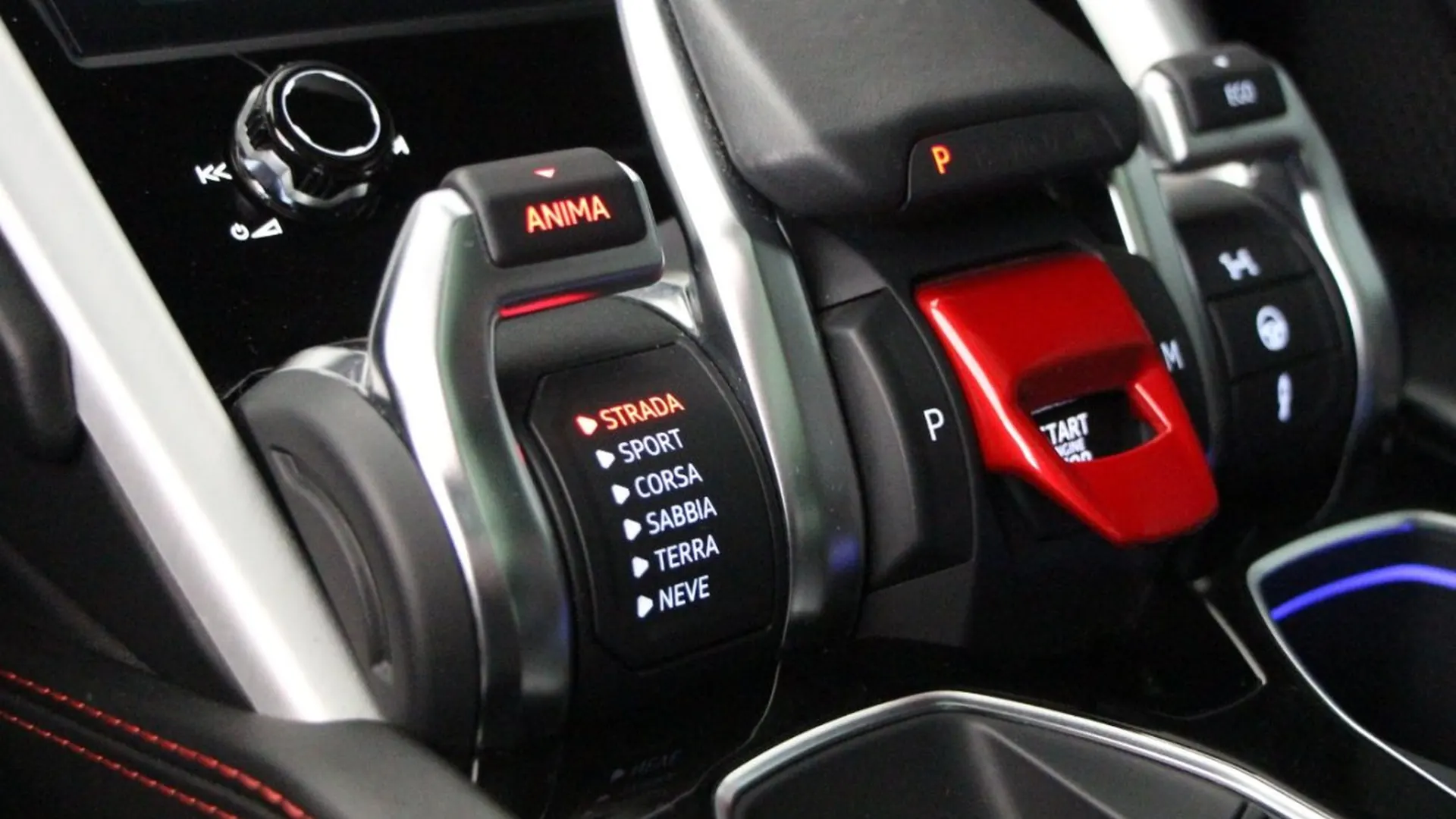 Lamborghini Urus — photo 21