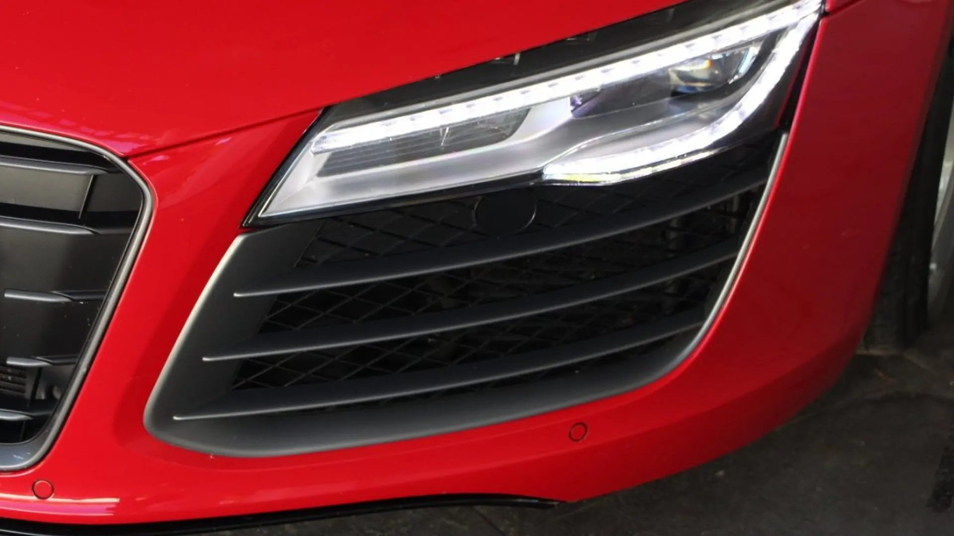 Audi R8 — photo 3