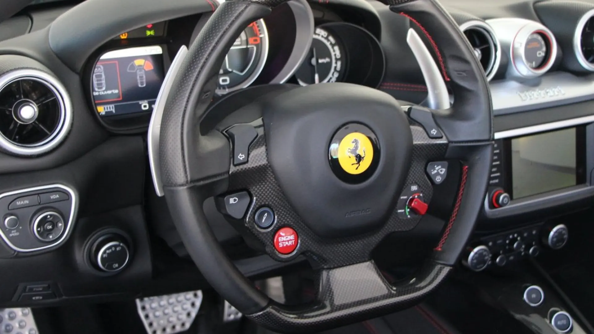 Ferrari California — photo 6