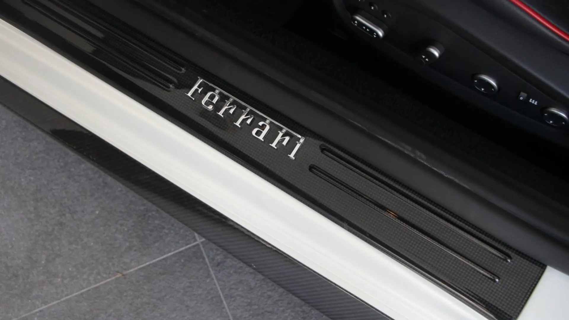 Ferrari California — photo 19
