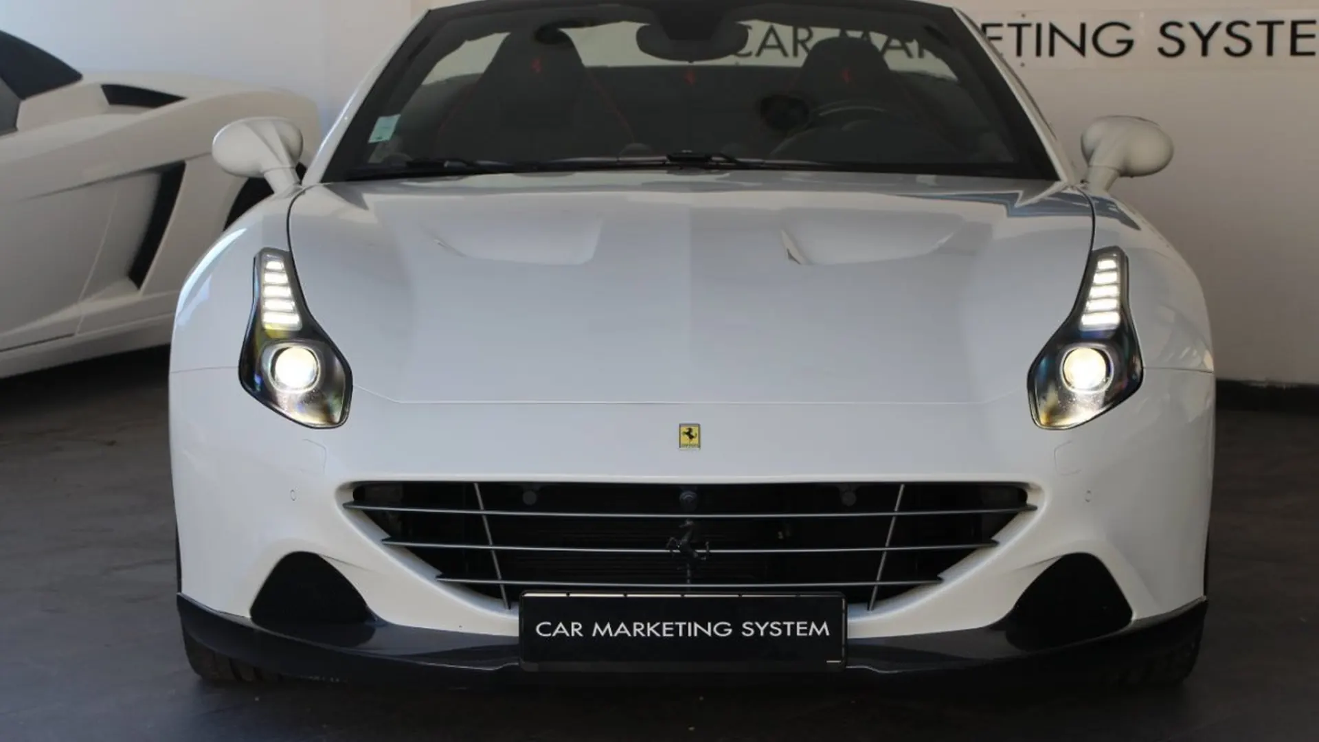 Ferrari California — photo 2