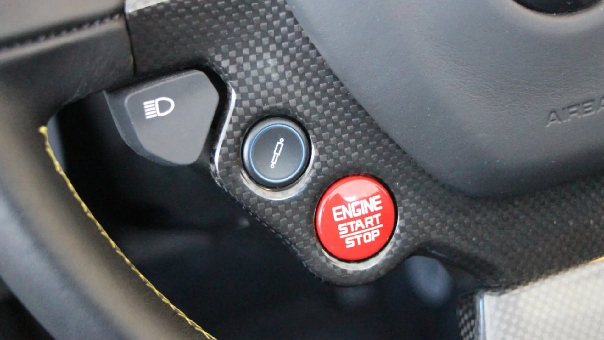 Ferrari 488 — photo 19