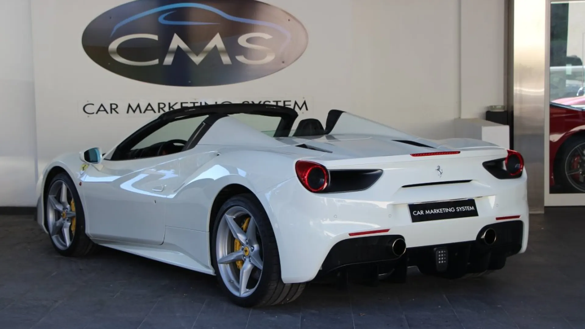 Ferrari 488 — photo 3