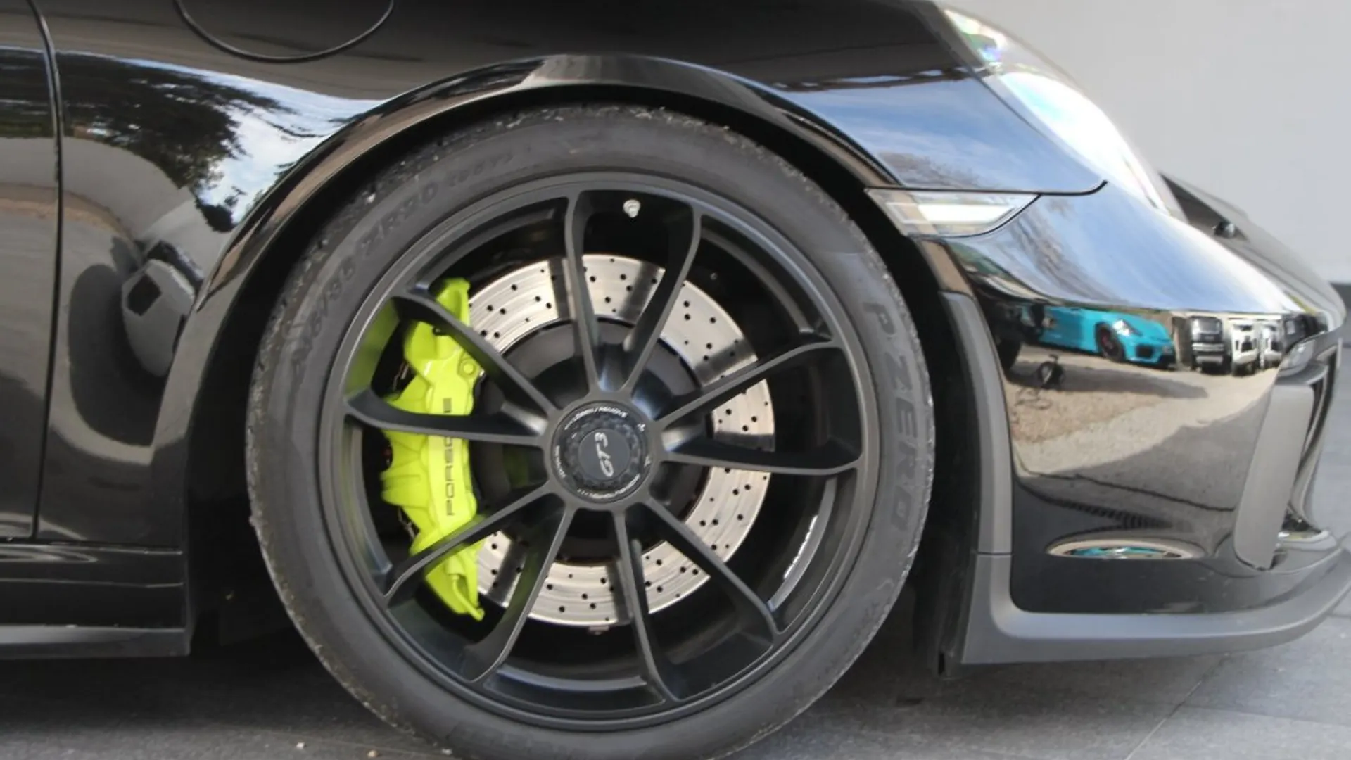 Porsche 911 — photo 3