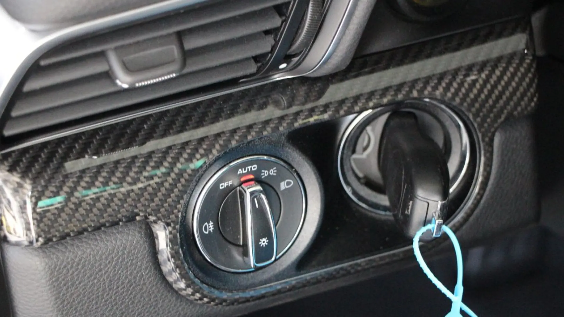 Porsche 911 — photo 13