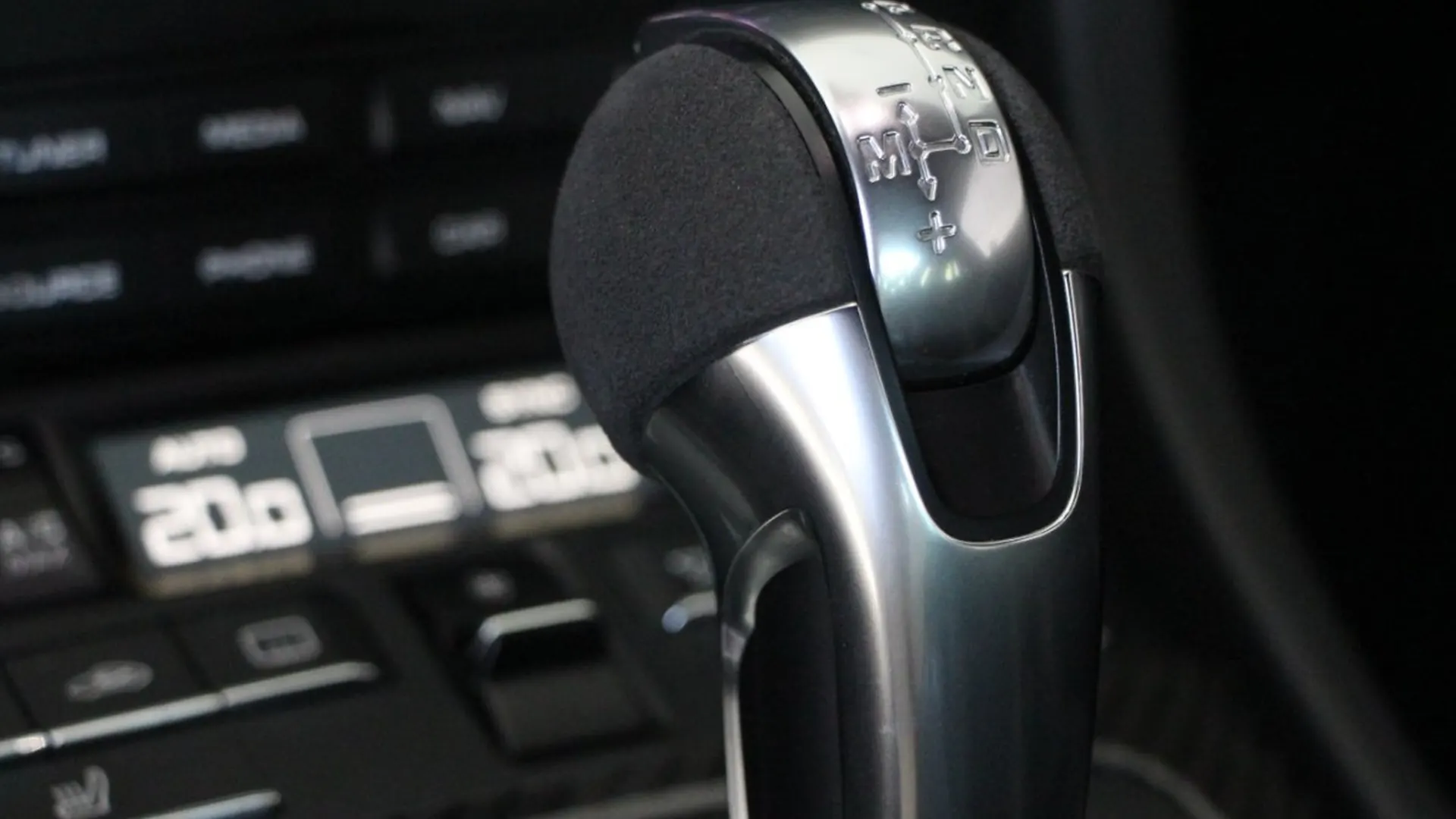 Porsche 911 — photo 25