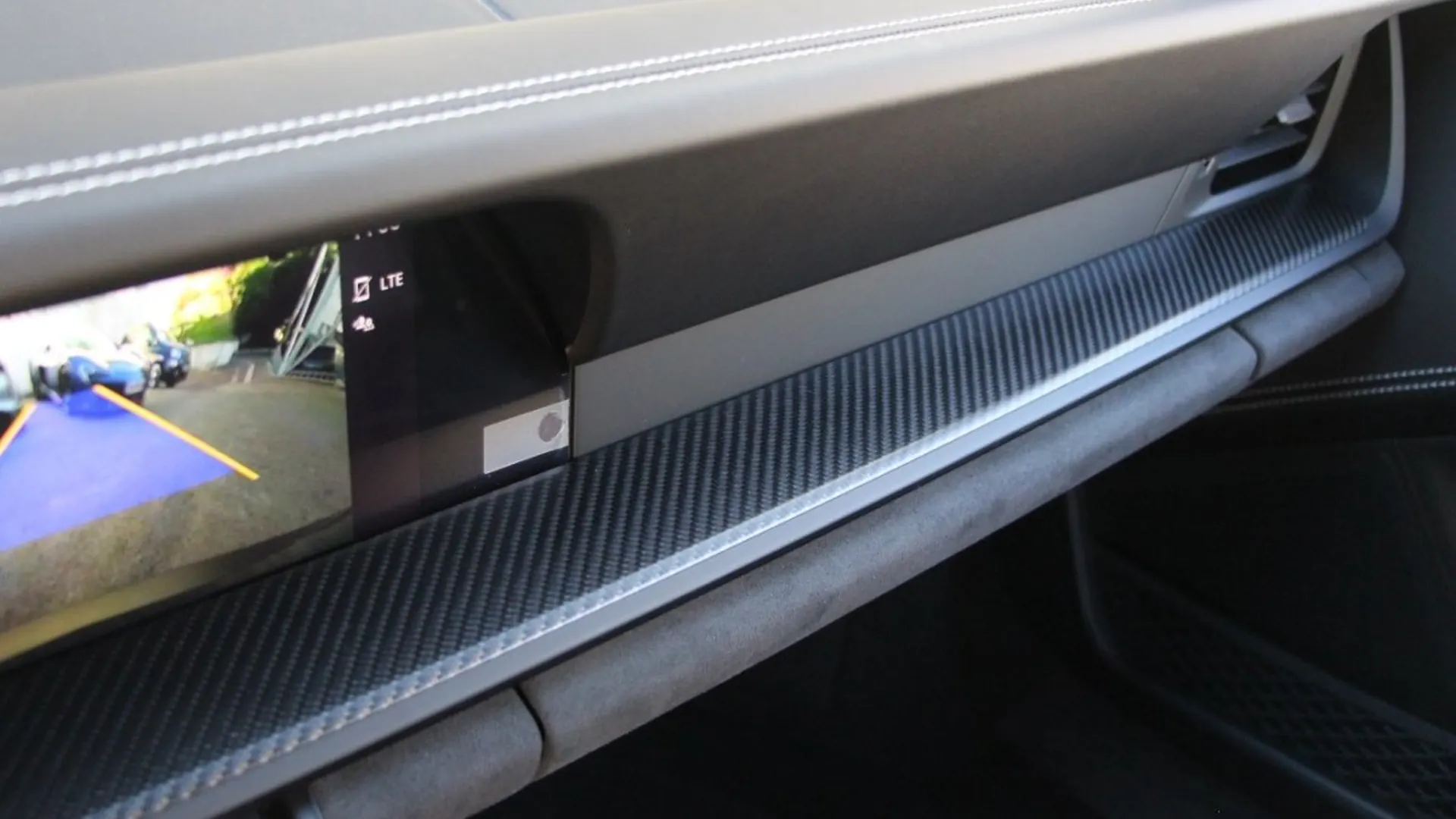 Porsche 911 — photo 38