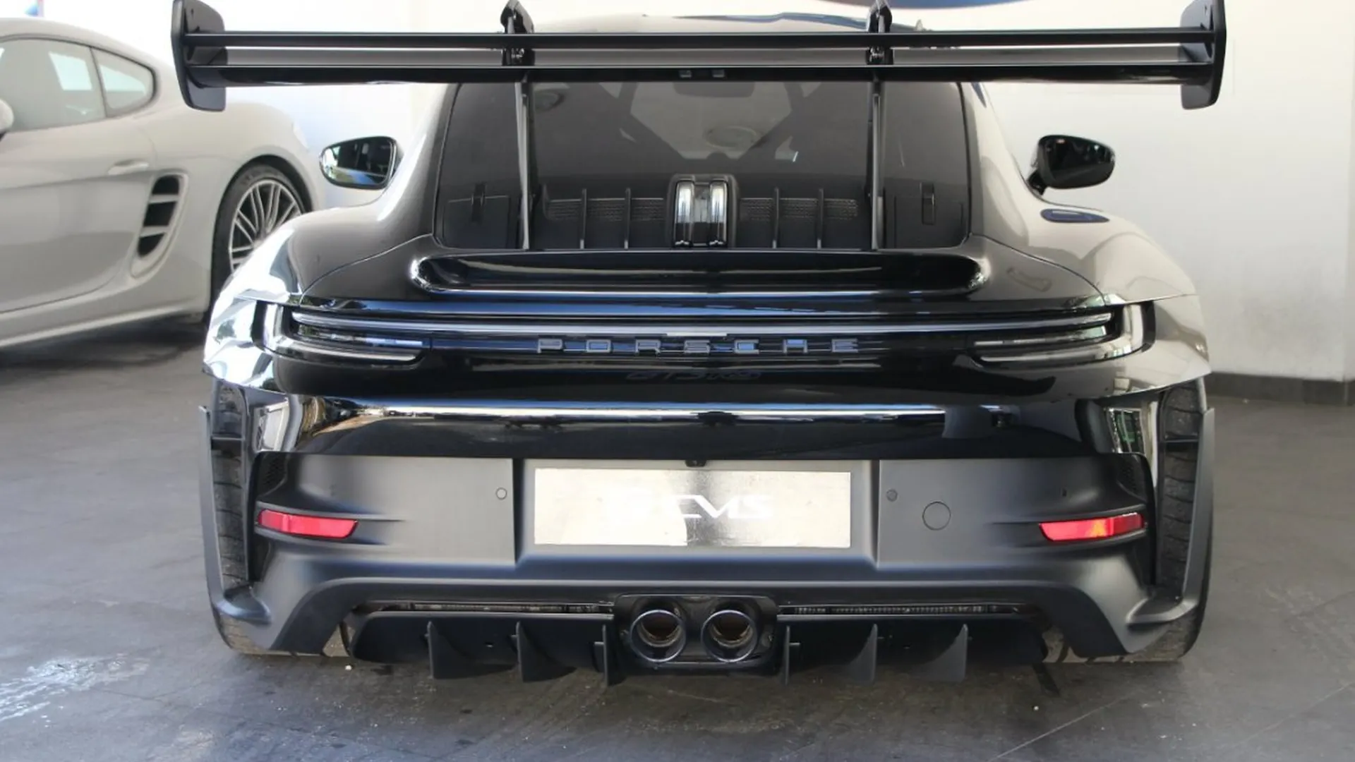 Porsche 911 — photo 8