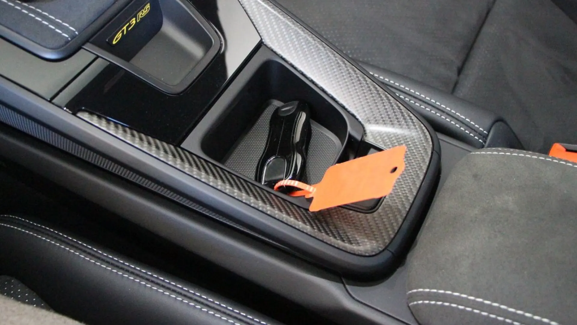 Porsche 911 — photo 30