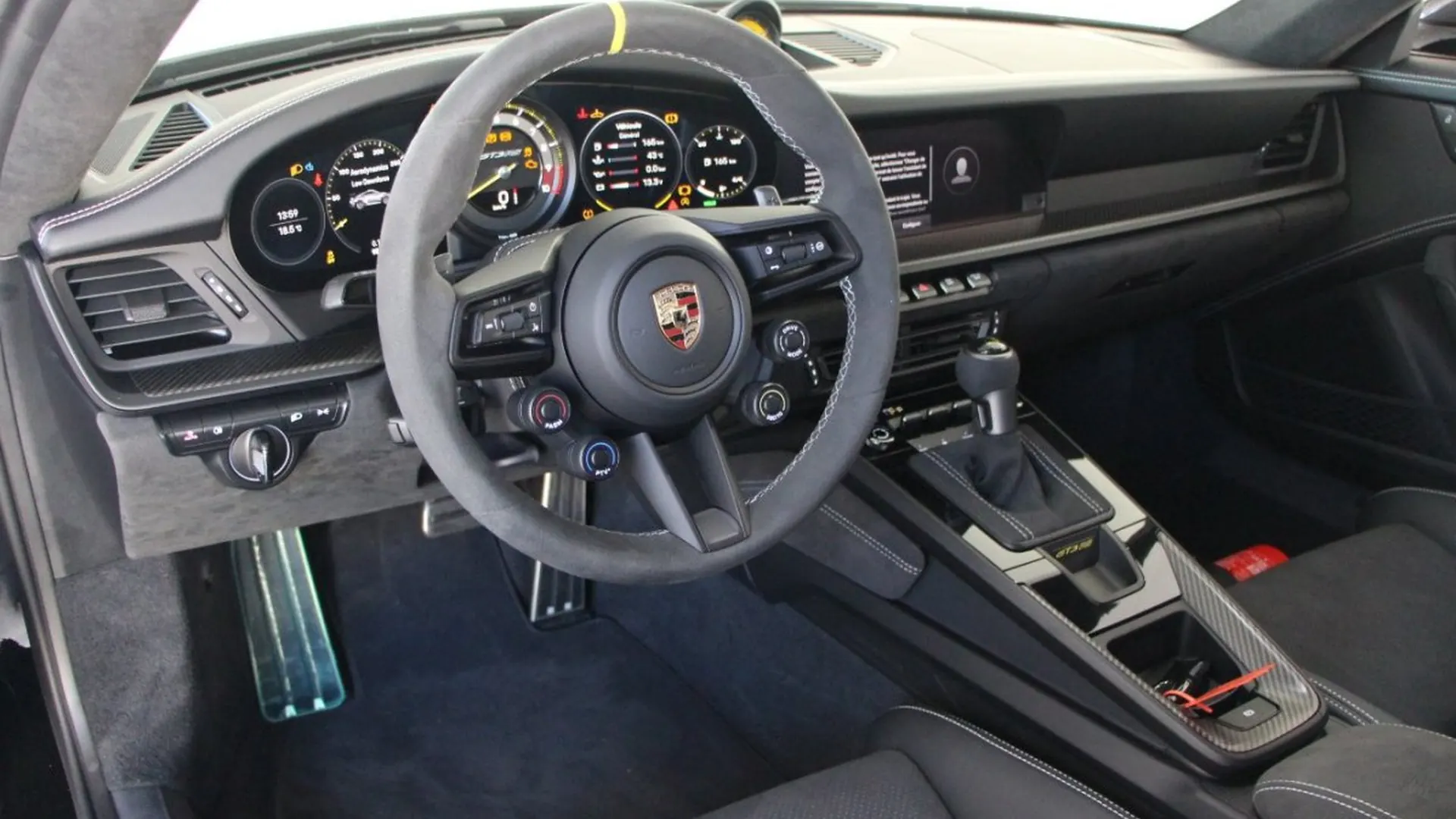 Porsche 911 — photo 12