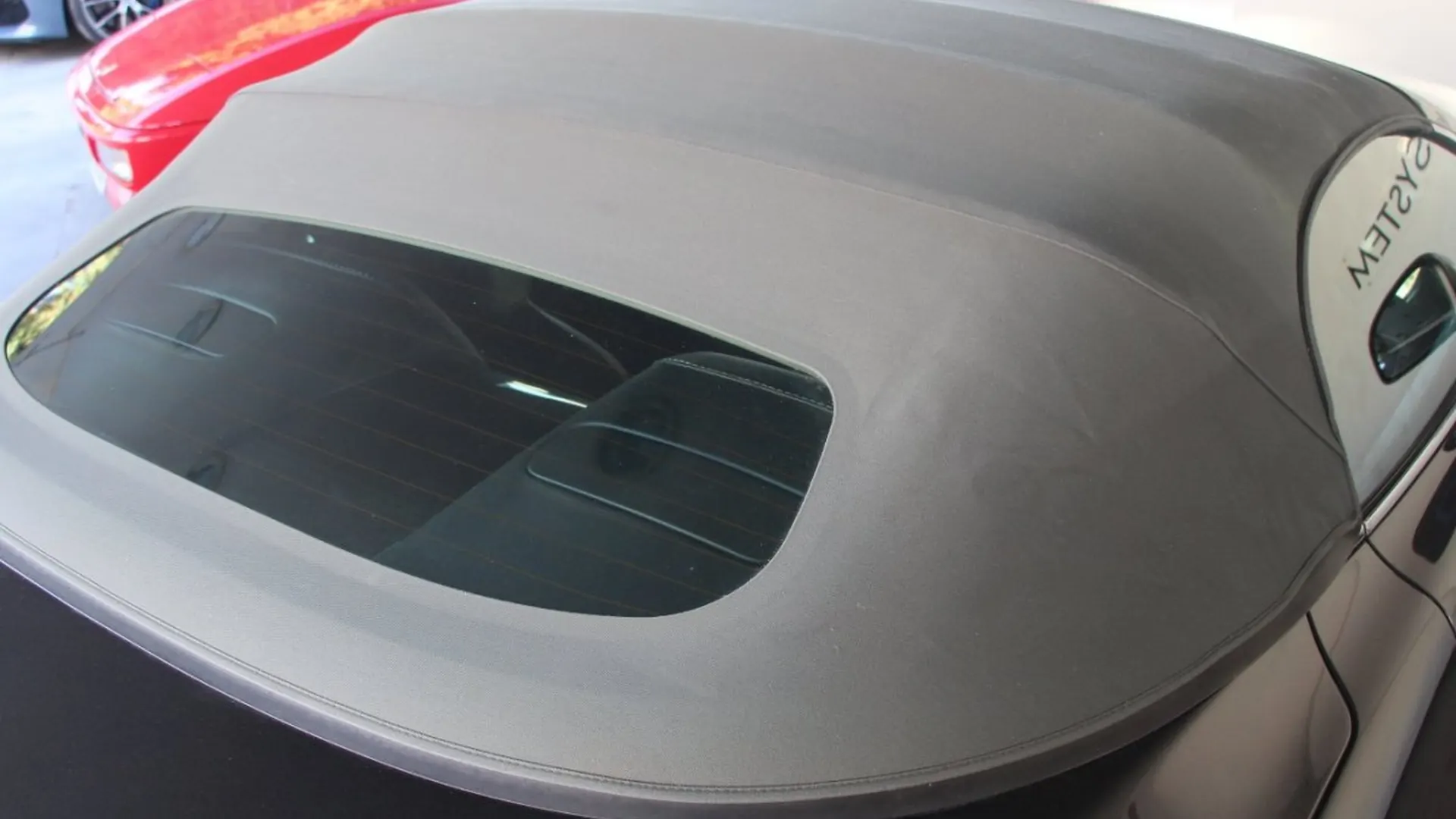 Aston Martin V8 — photo 26