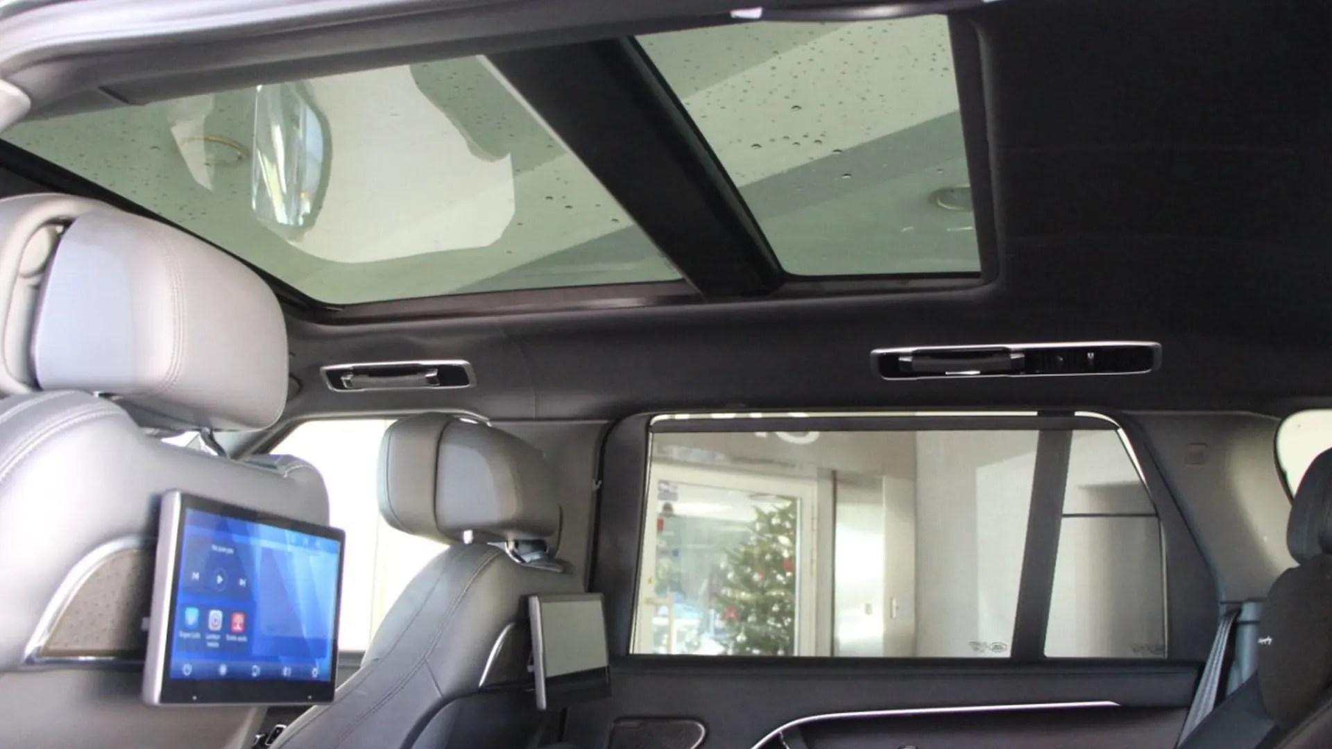 Land Rover Range Rover — photo 17