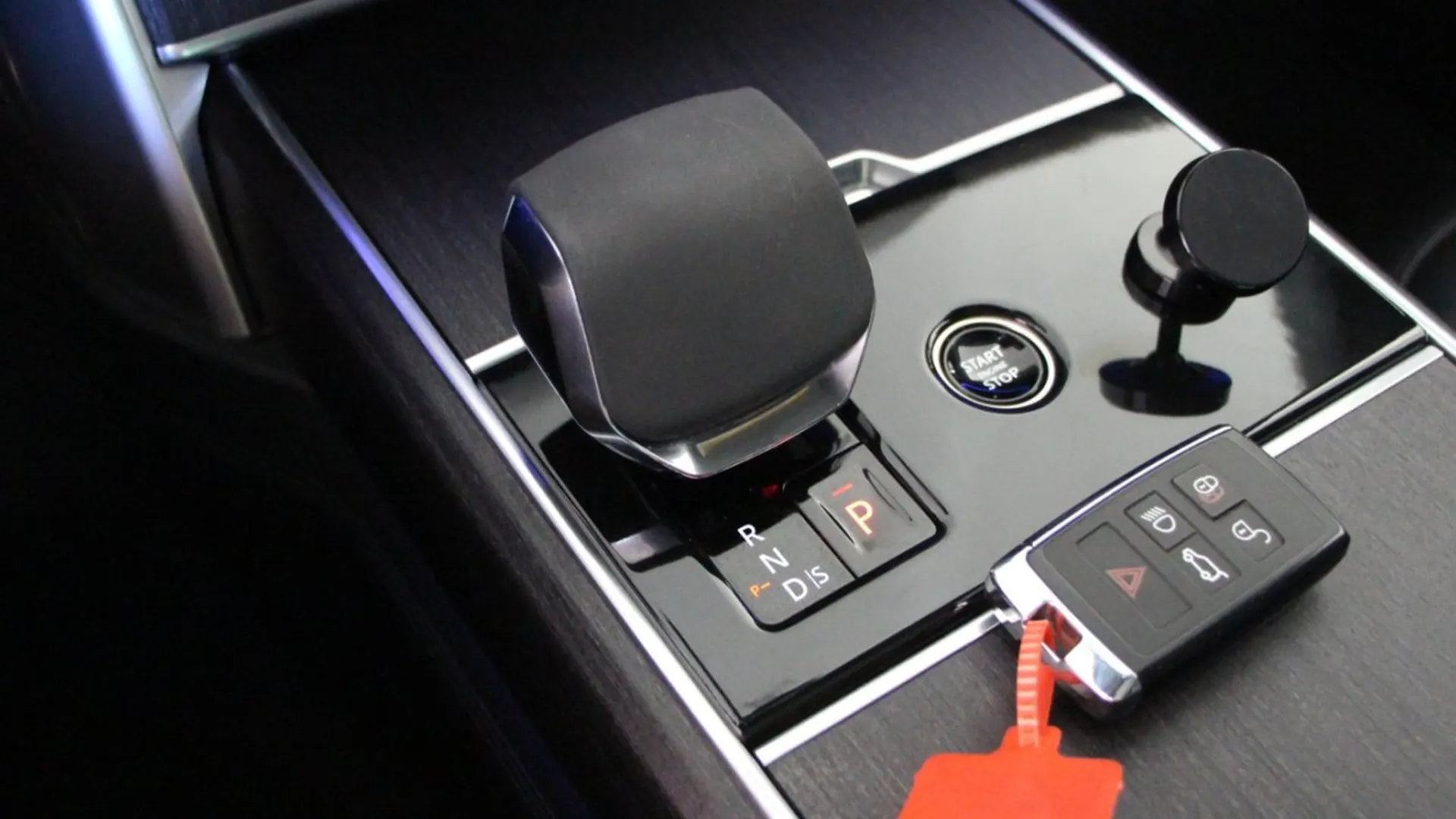 Land Rover Range Rover — photo 31