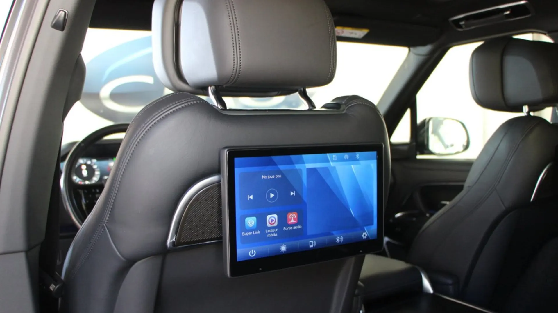 Land Rover Range Rover — photo 16