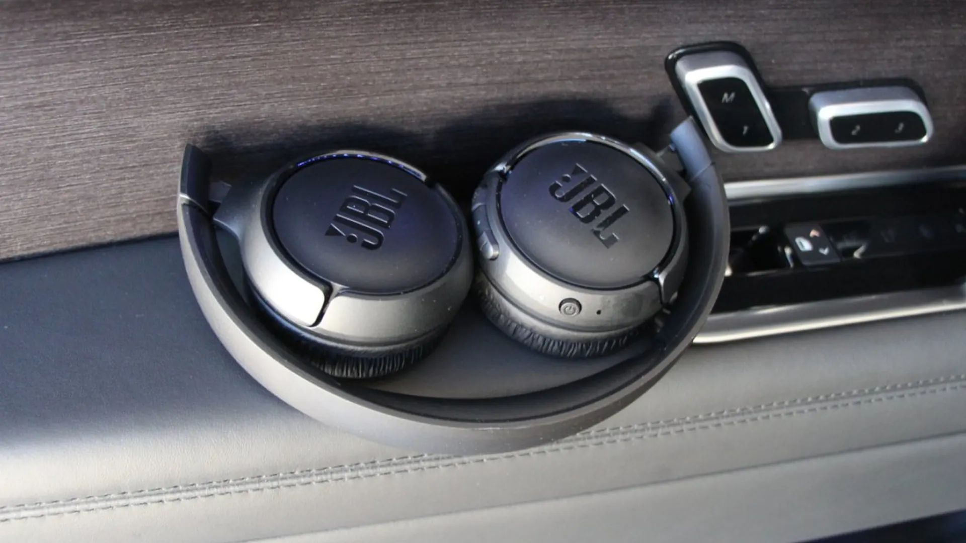 Land Rover Range Rover — photo 32