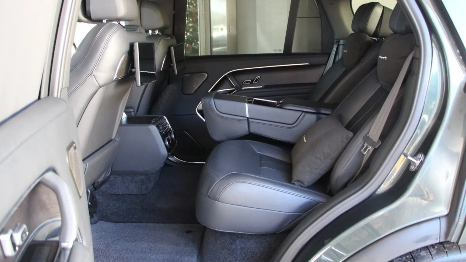 Land Rover Range Rover — photo 14