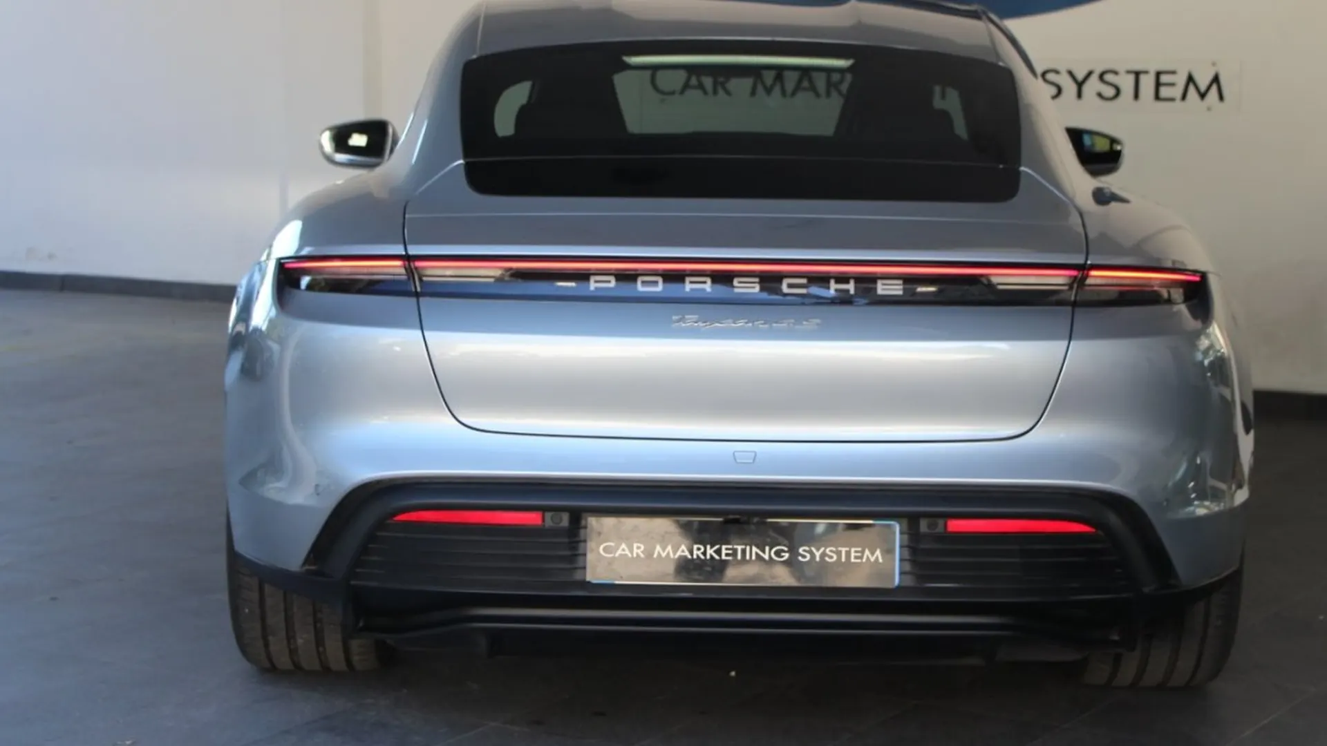 Porsche Taycan — photo 3