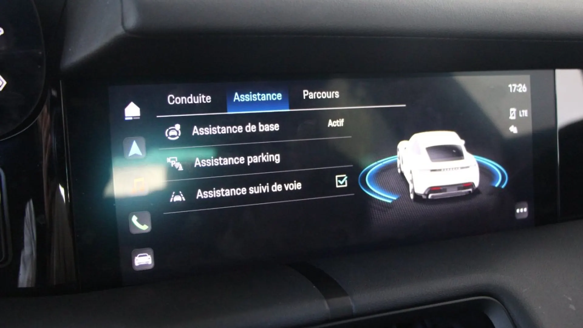 Porsche Taycan — photo 15