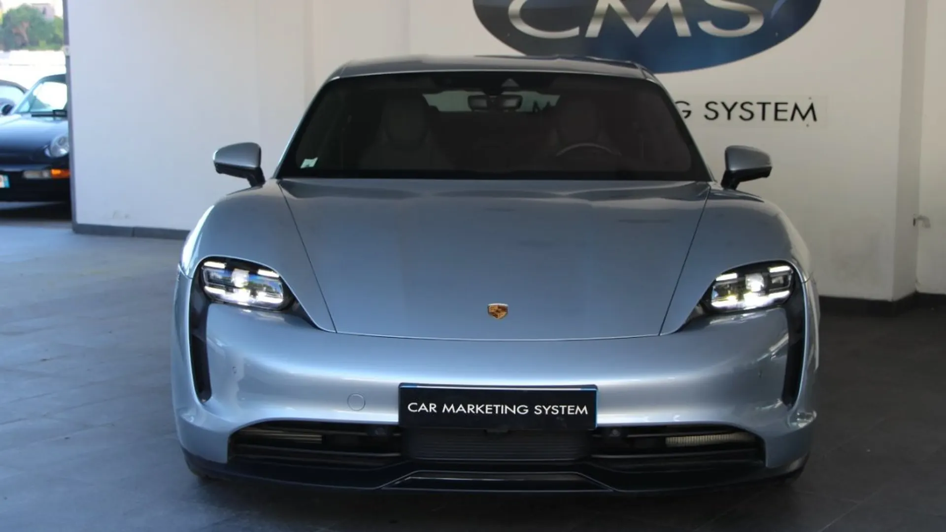 Porsche Taycan — photo 4