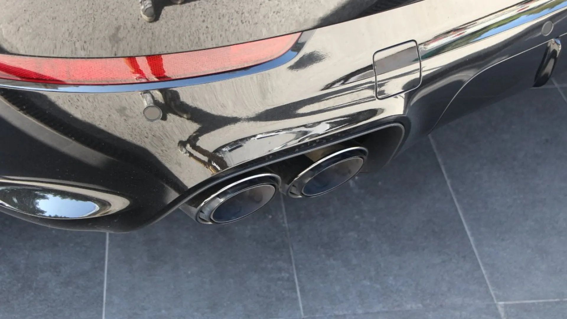 Porsche Cayenne — photo 17