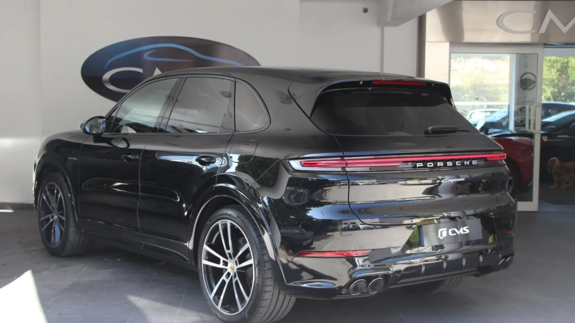 Porsche Cayenne — photo 4