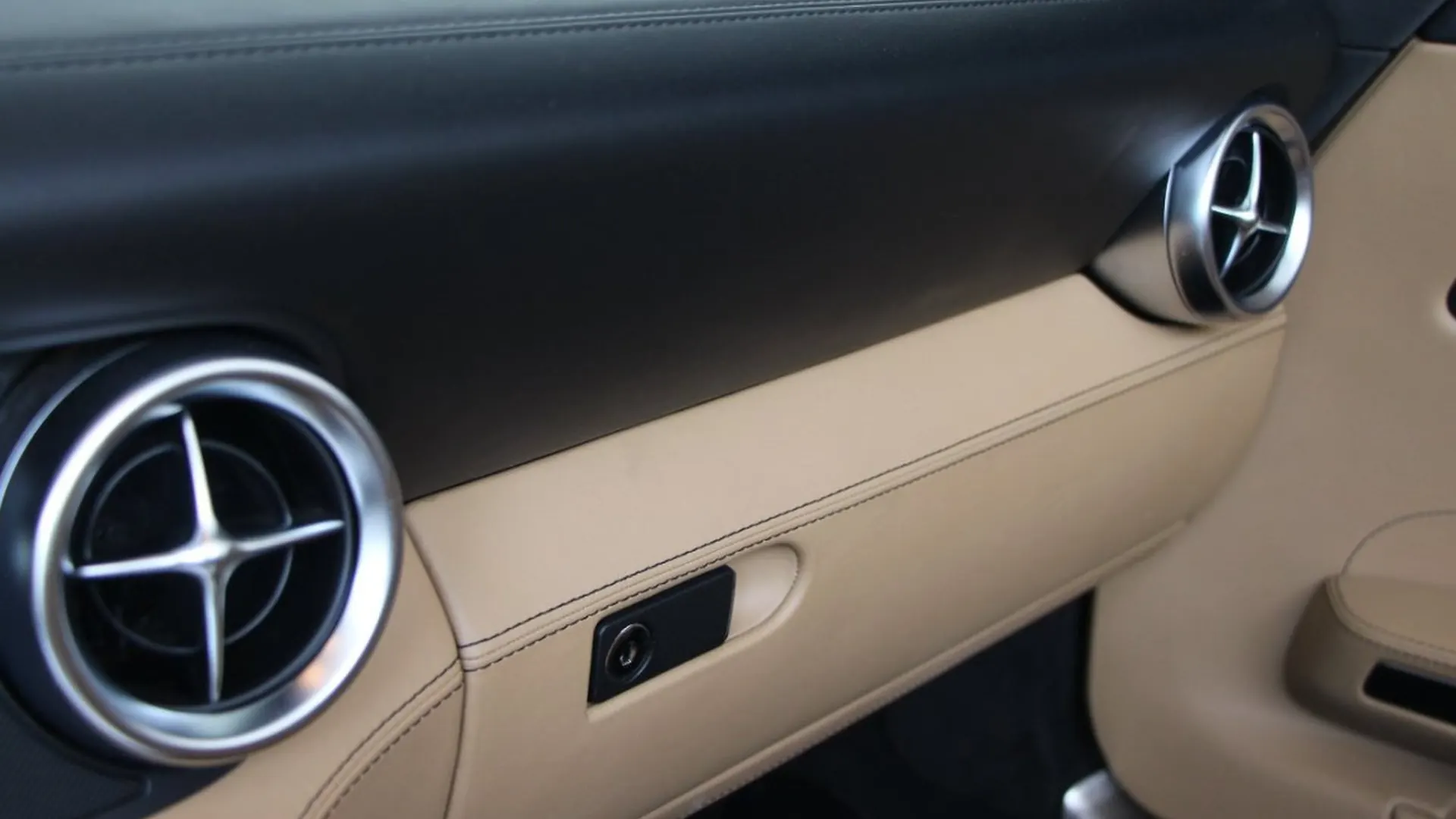 Mercedes SLS — photo 20