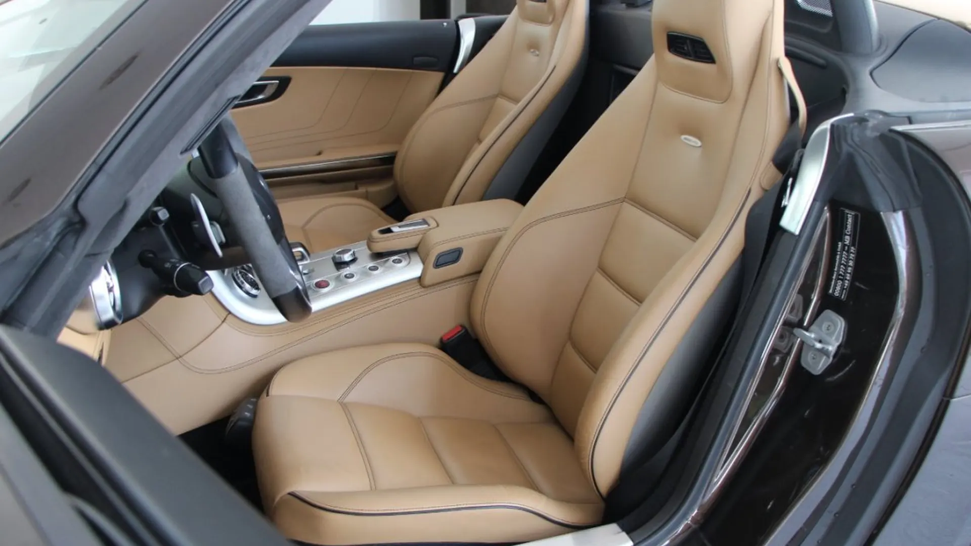 Mercedes SLS — photo 11