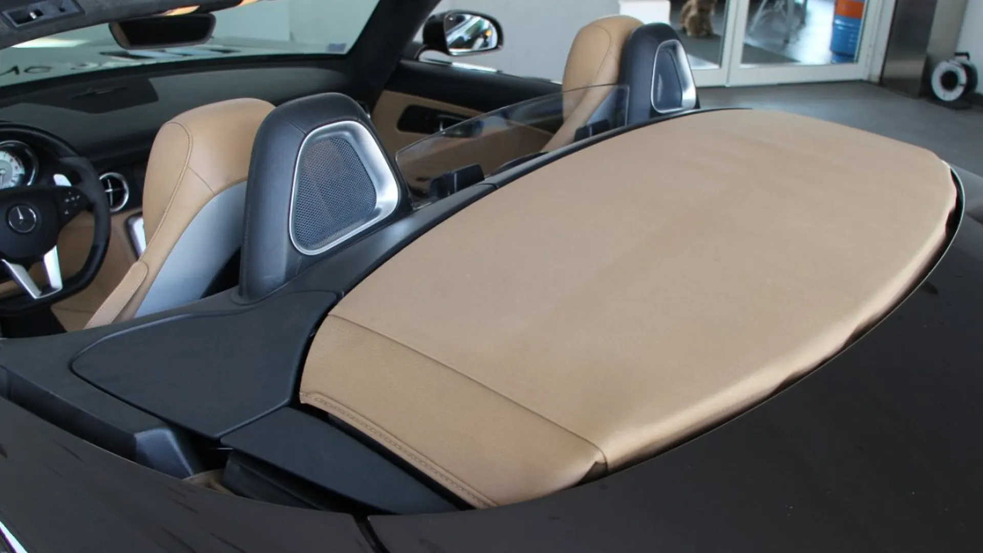 Mercedes SLS — photo 8