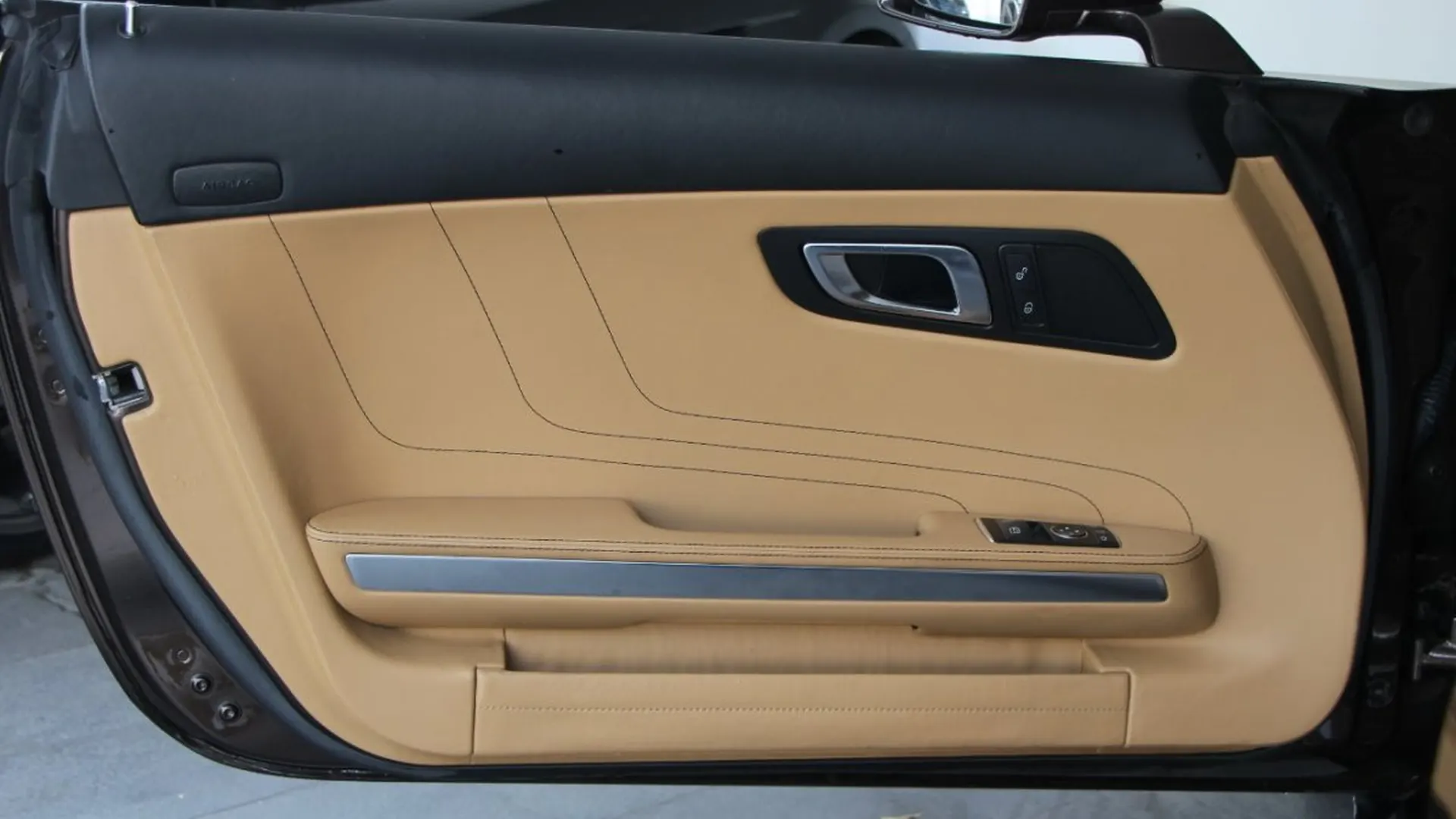 Mercedes SLS — photo 13