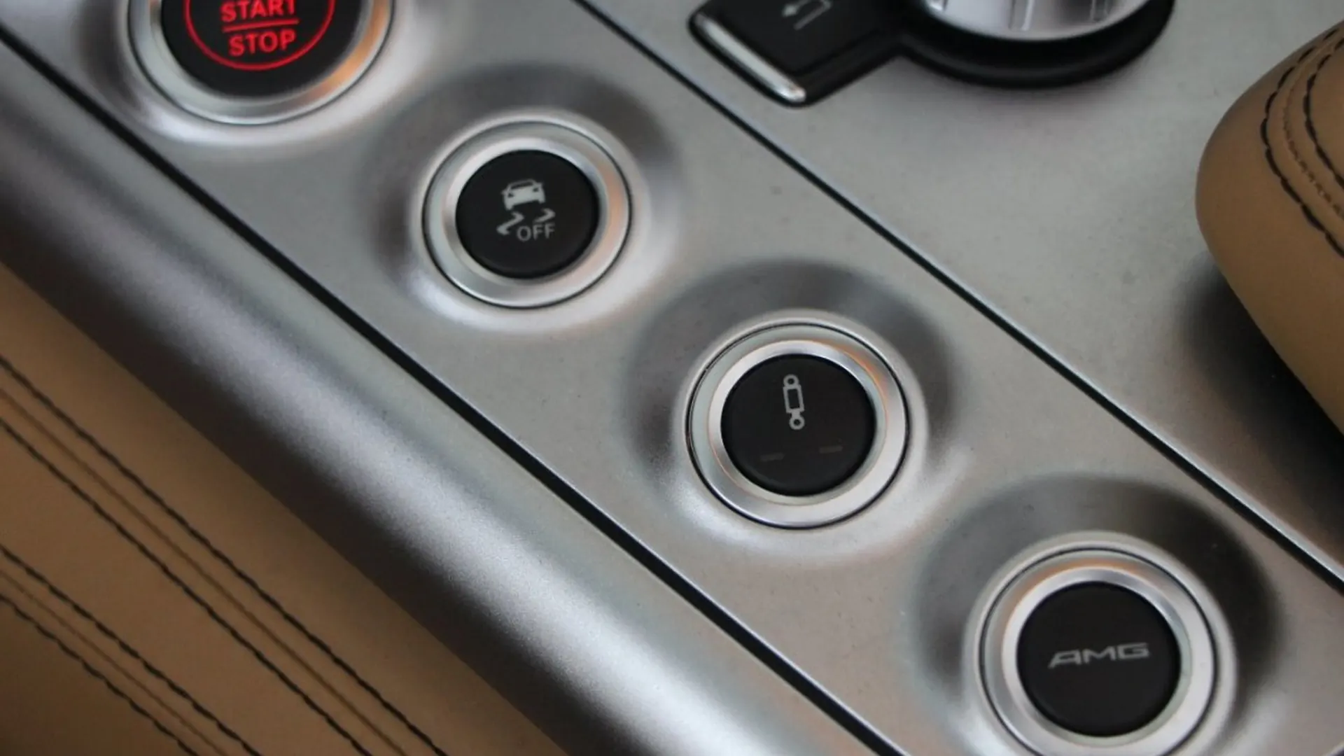 Mercedes SLS — photo 30