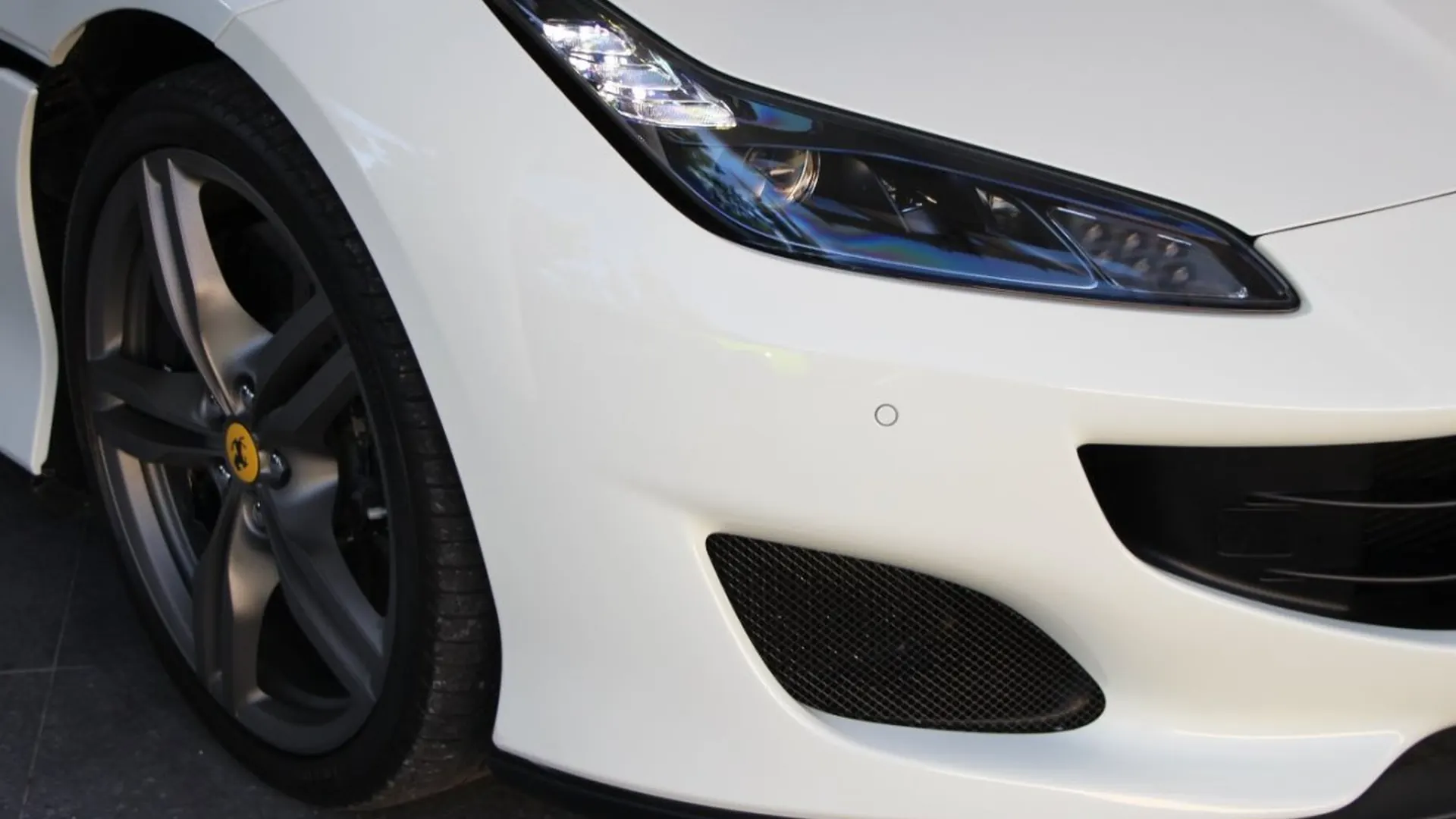 Ferrari Portofino — photo 9